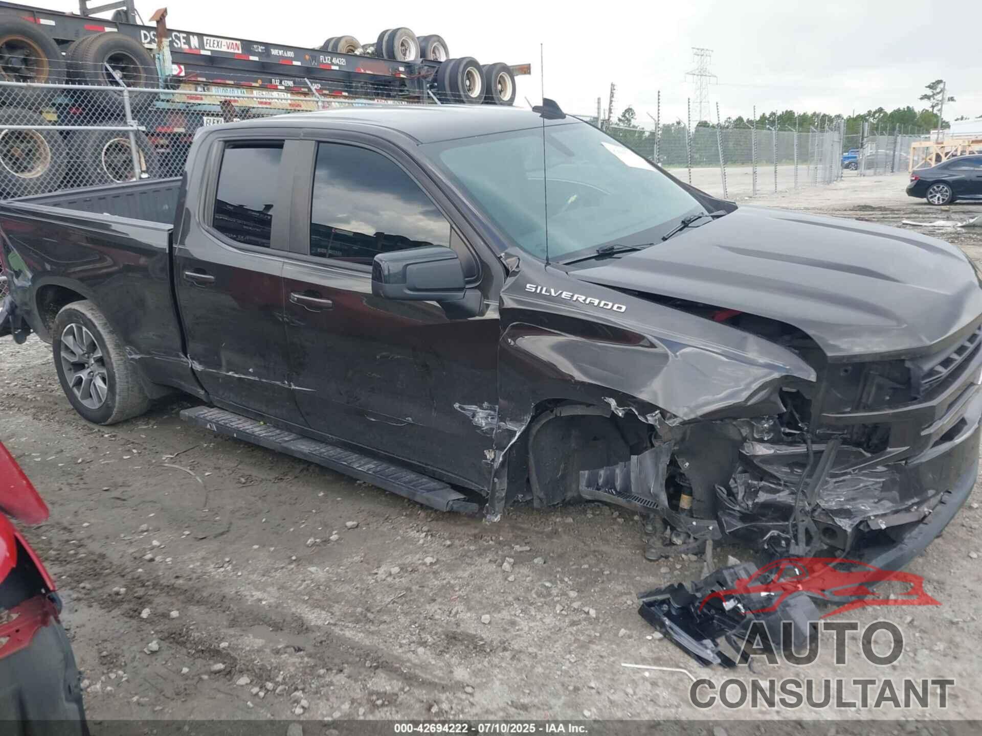 CHEVROLET SILVERADO 1500 2020 - 1GCRWDEK8LZ108065