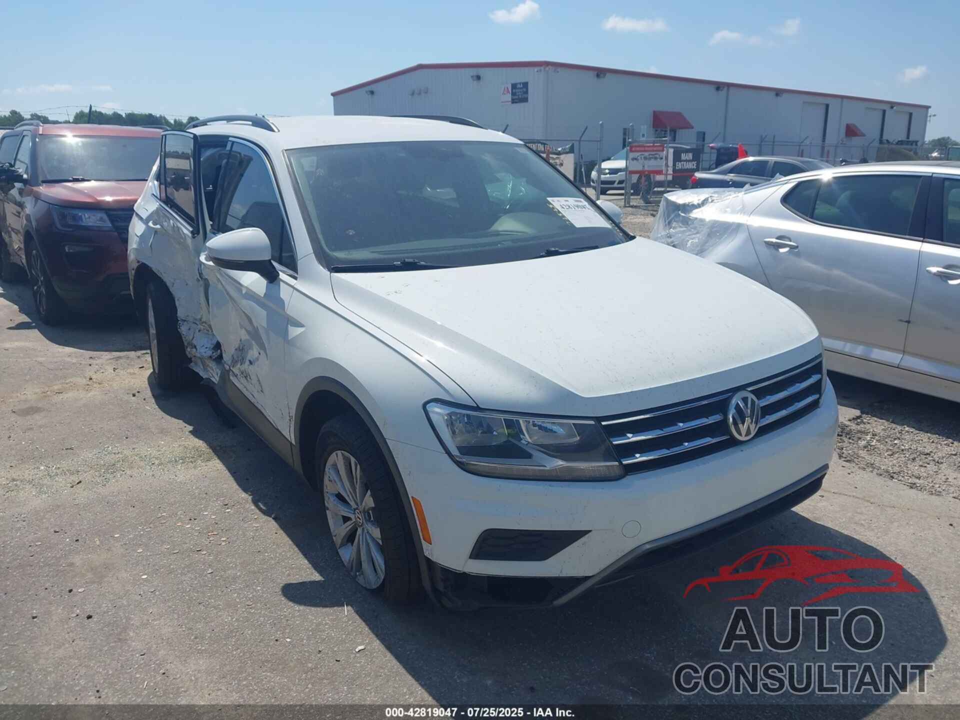 VOLKSWAGEN TIGUAN 2018 - 3VV3B7AXXJM069886