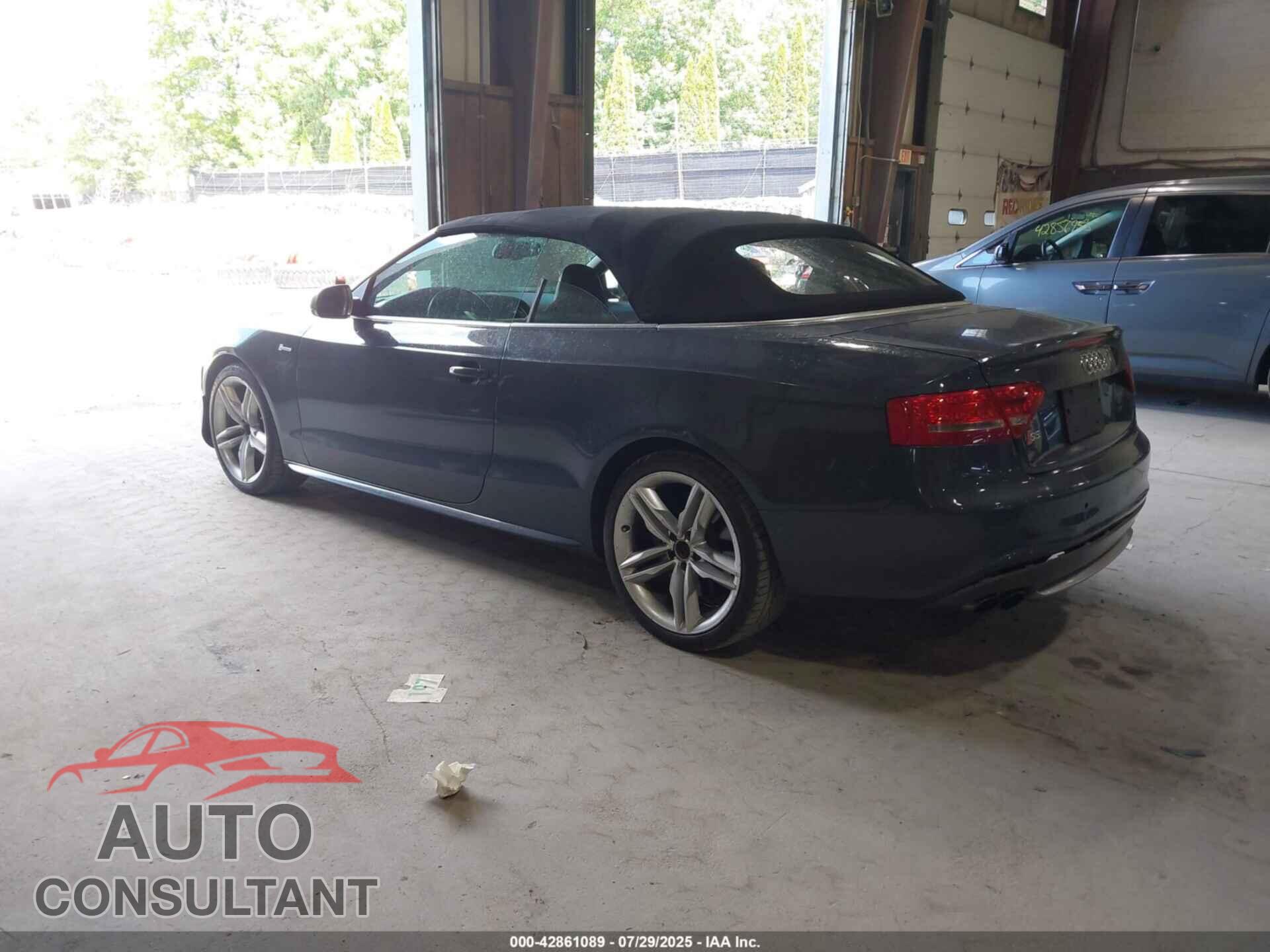 AUDI S5 2011 - WAUCGAFH2BN019549