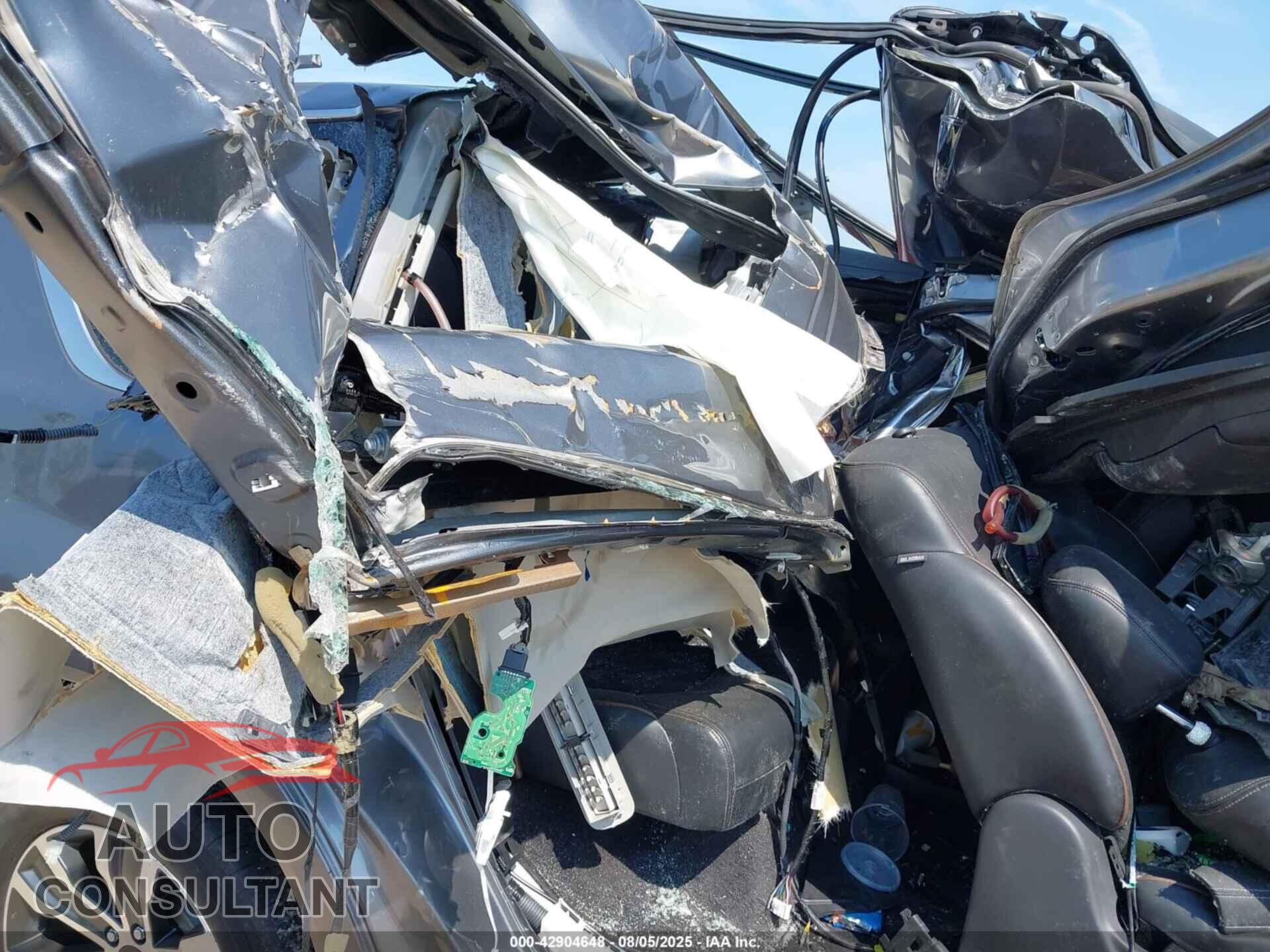 NISSAN ARMADA 2020 - JN8AY2NC1L9616421