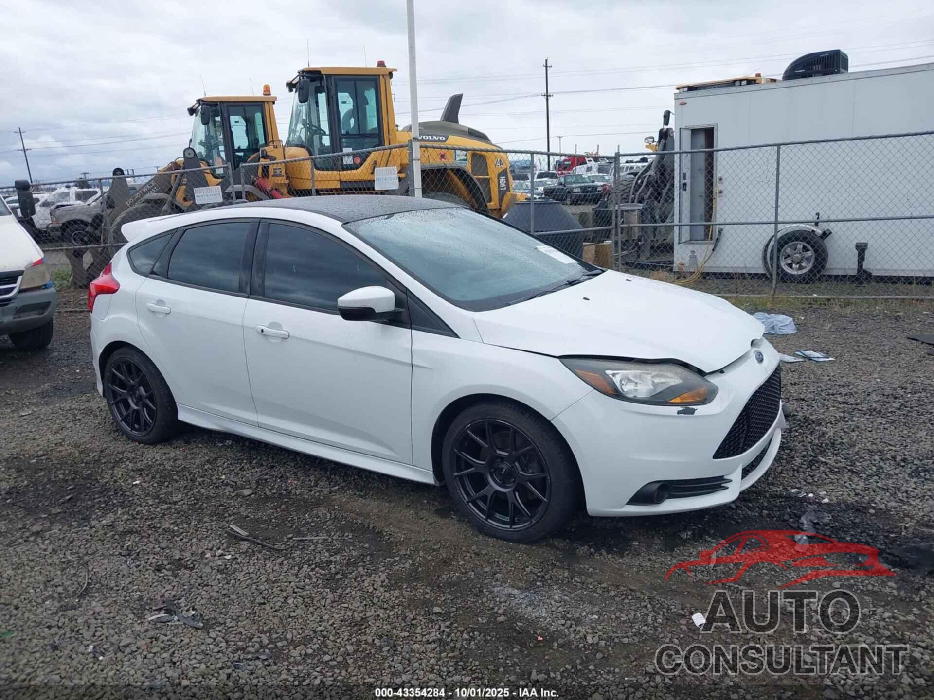 FORD FOCUS ST 2014 - 1FADP3L98EL248355