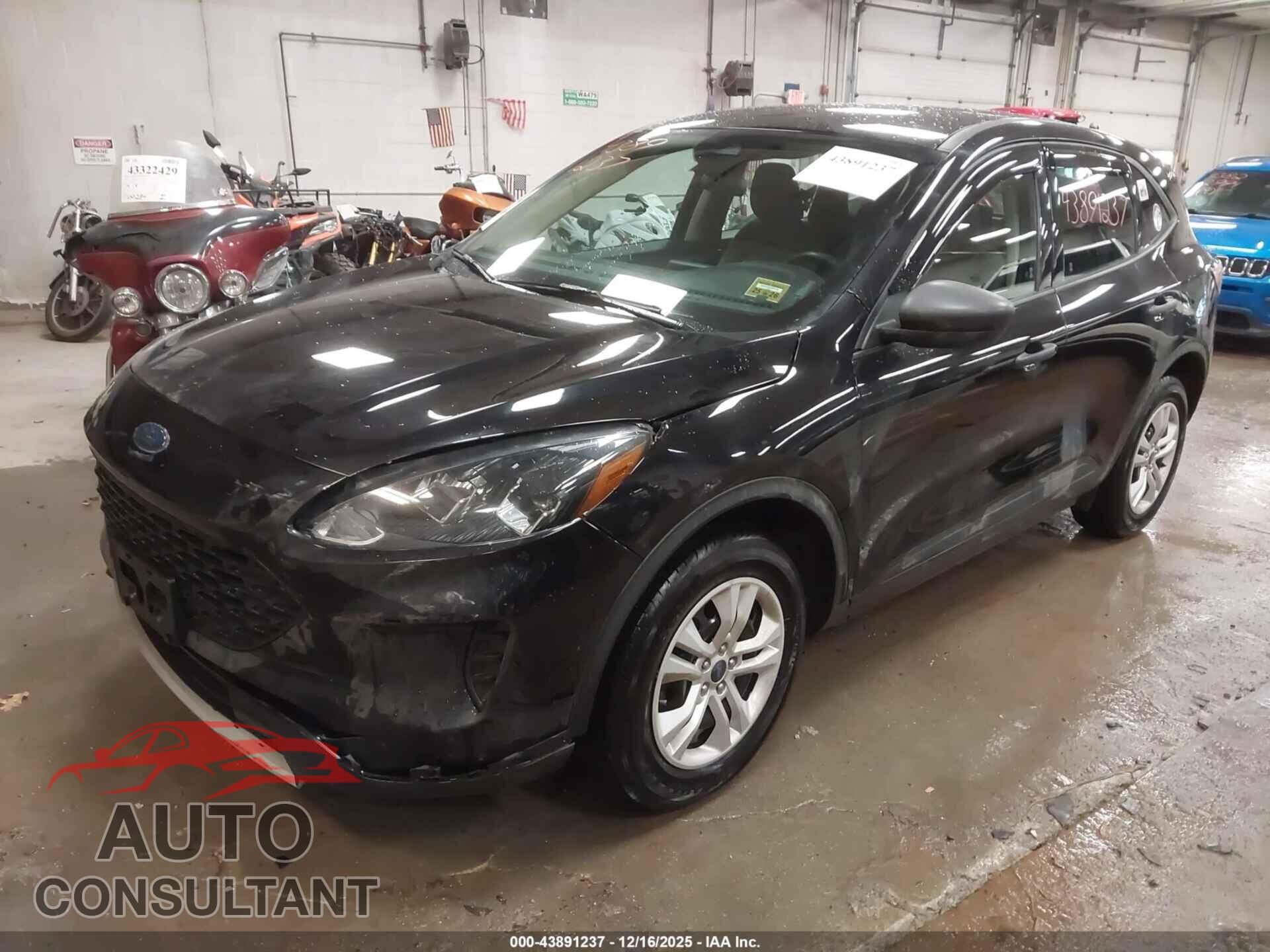 FORD ESCAPE 2020 - 1FMCU9F65LUA43761