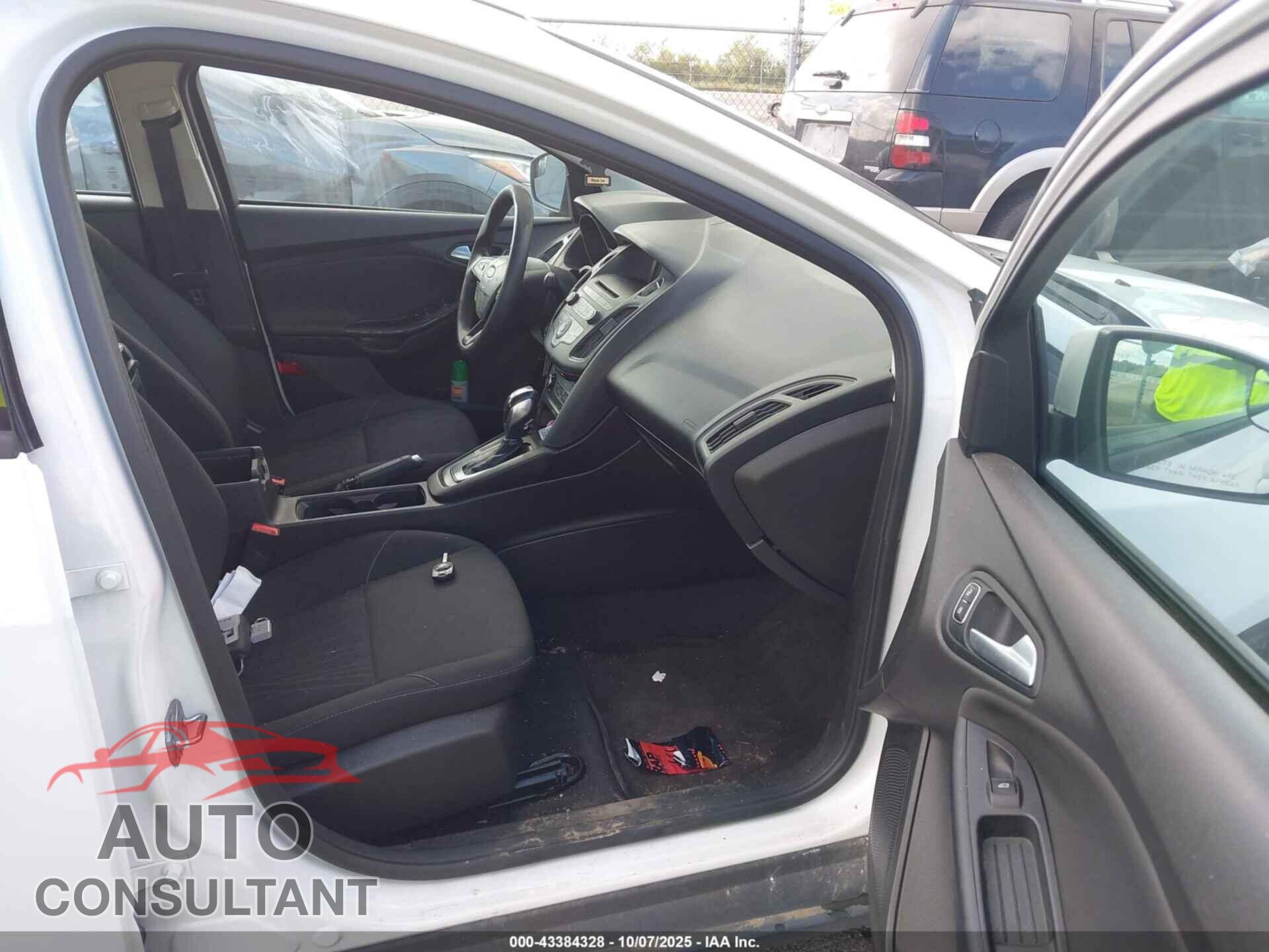 FORD FOCUS 2016 - 1FADP3F26GL304567