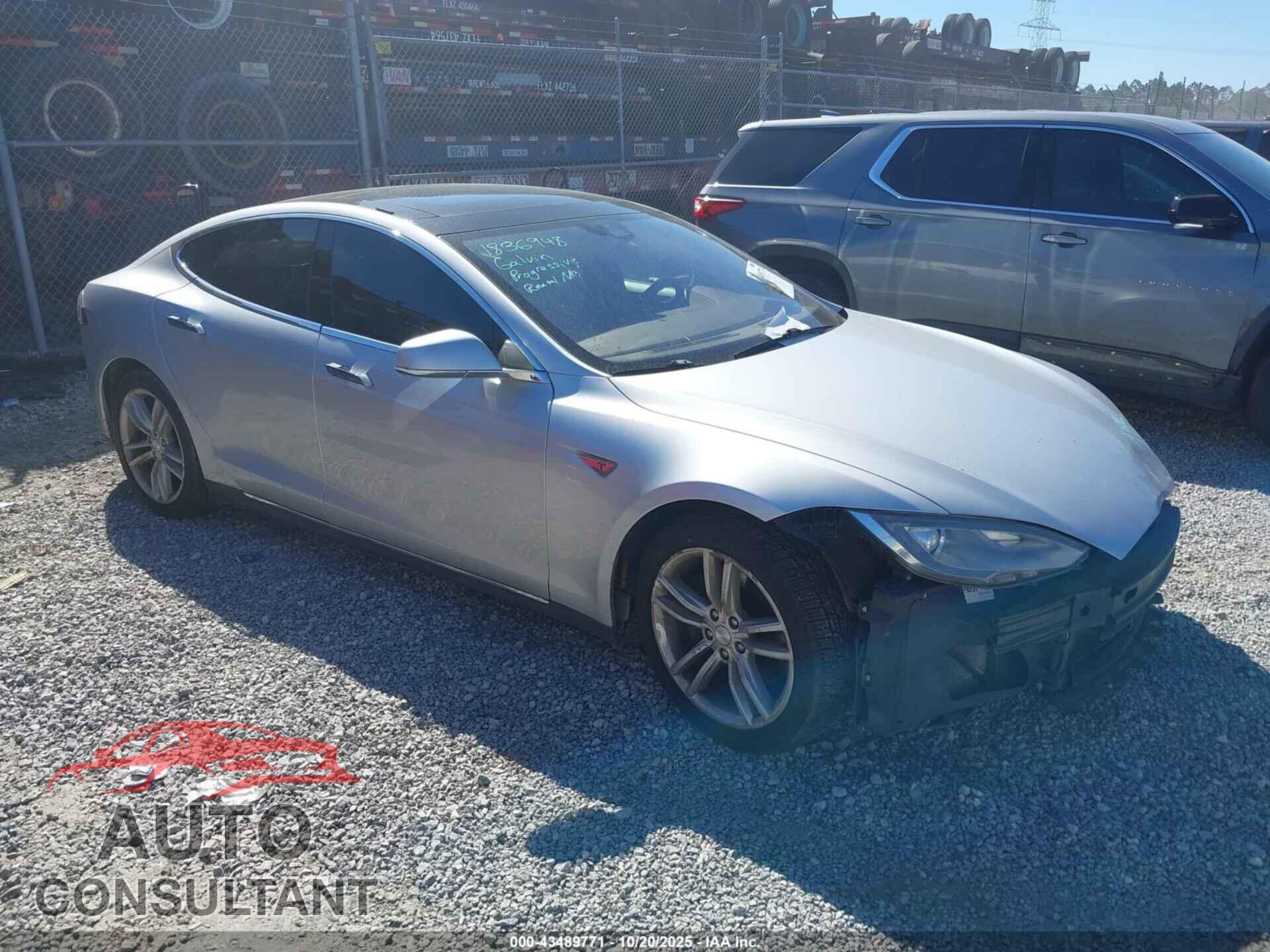 TESLA MODEL S 2015 - 5YJSA1S2XFF084154