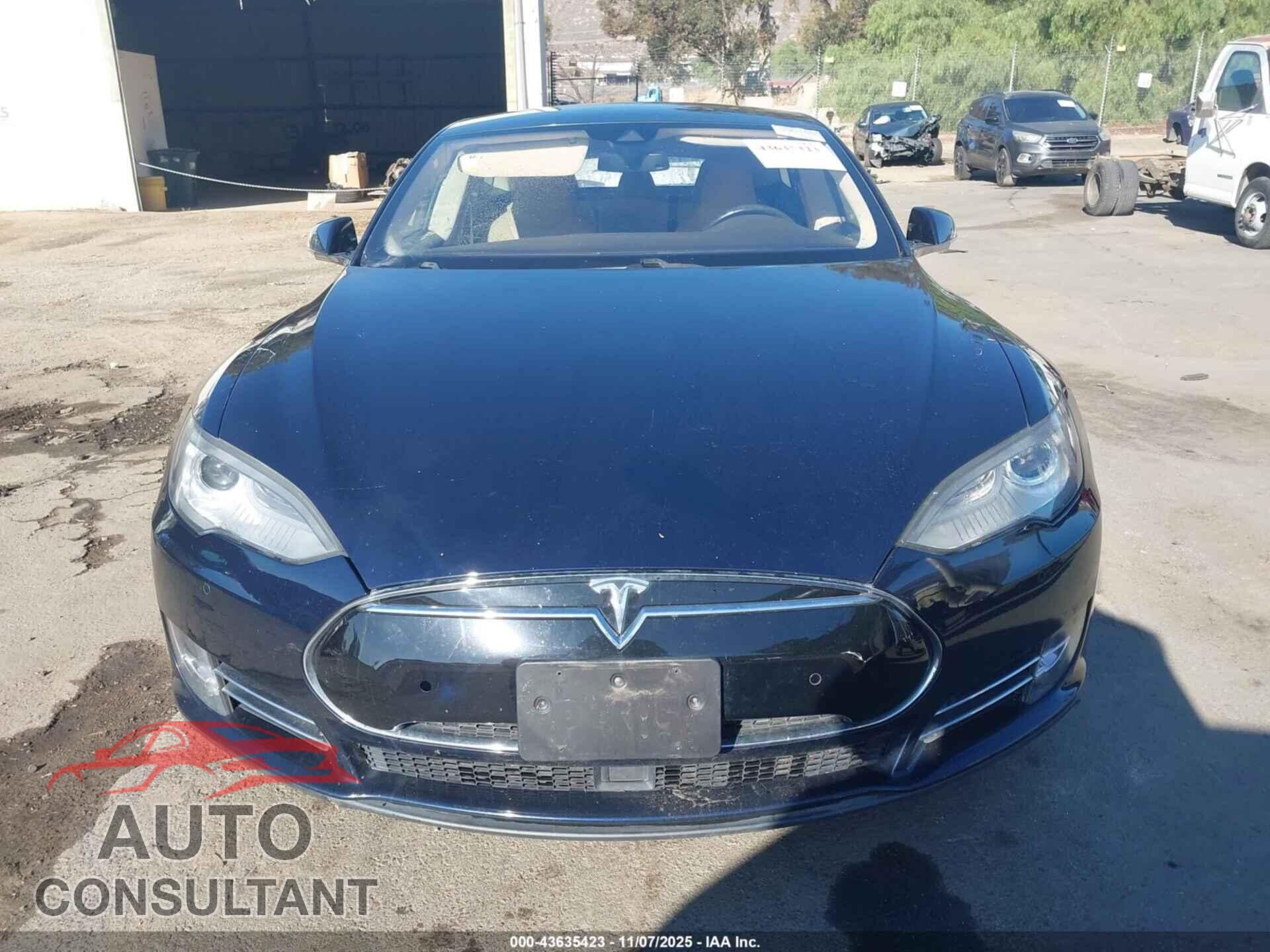 TESLA MODEL S 2015 - 5YJSA1S1XFFP77006