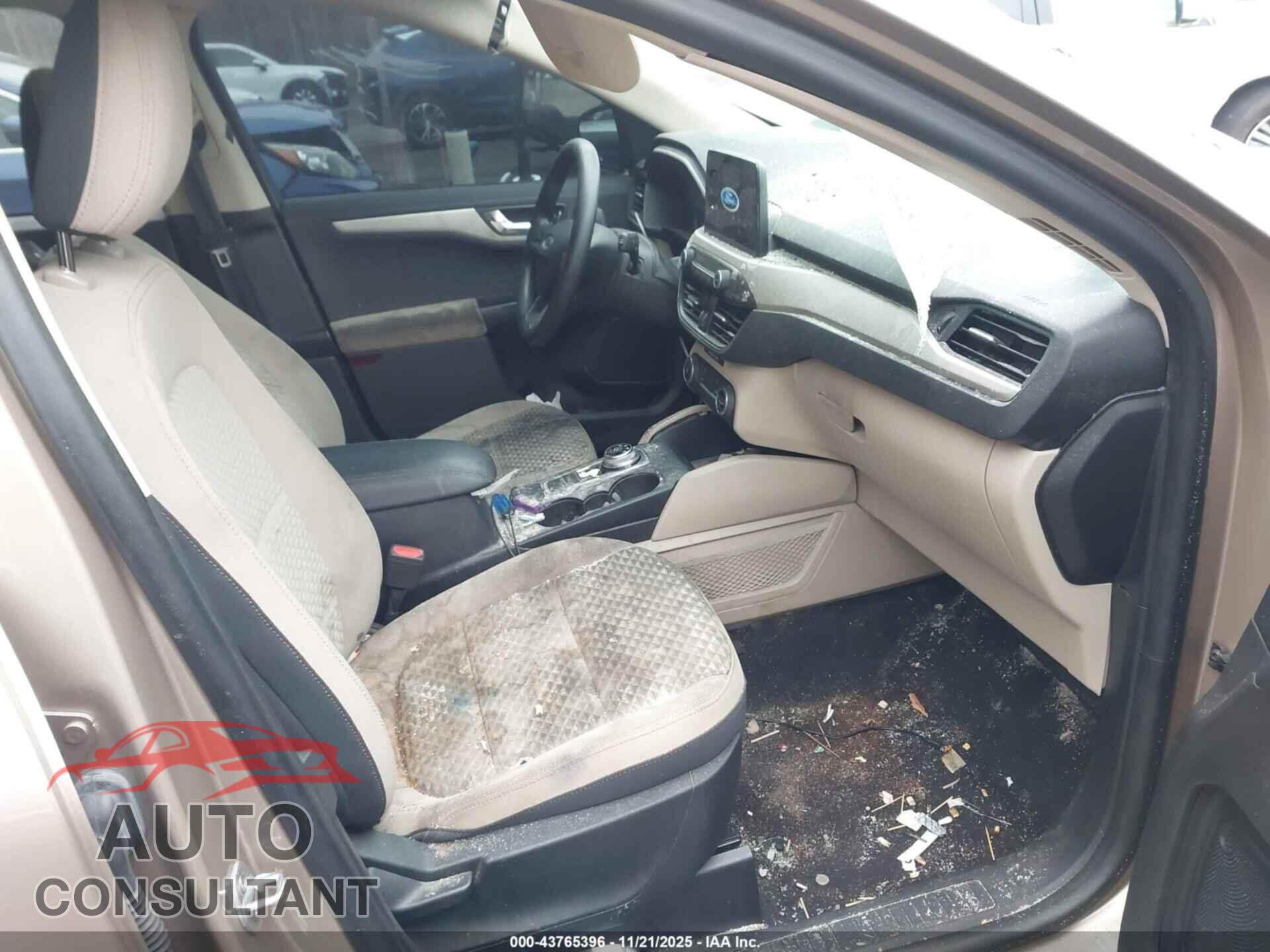 FORD ESCAPE 2020 - 1FMCU9G63LUA04178
