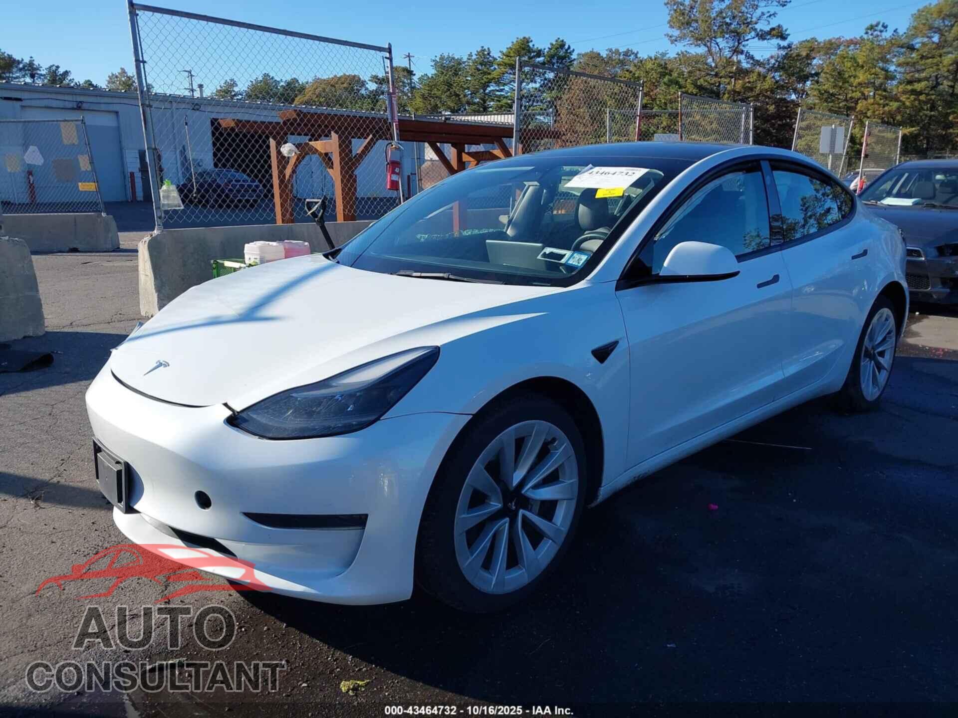 TESLA MODEL 3 2023 - 5YJ3E1EA7PF430111