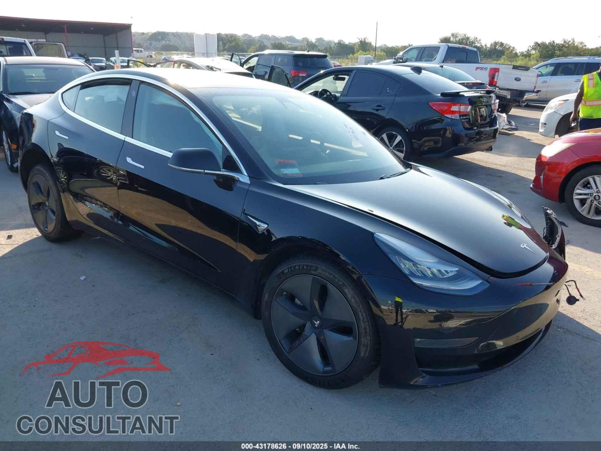 TESLA MODEL 3 2018 - 5YJ3E1EB5JF127635