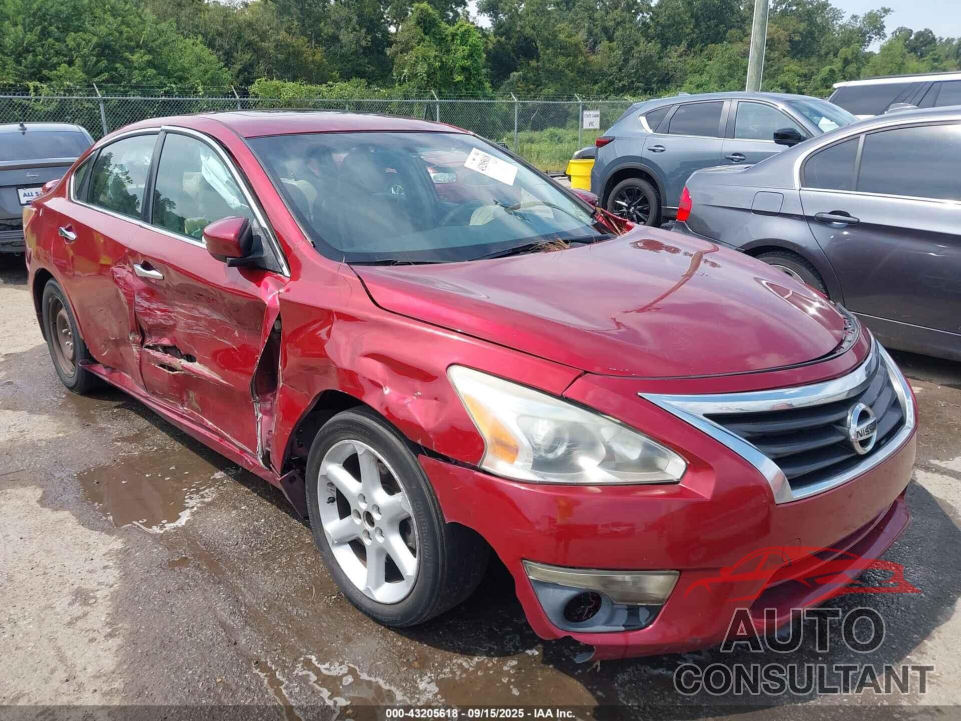 NISSAN ALTIMA 2013 - 1N4AL3AP8DN585336