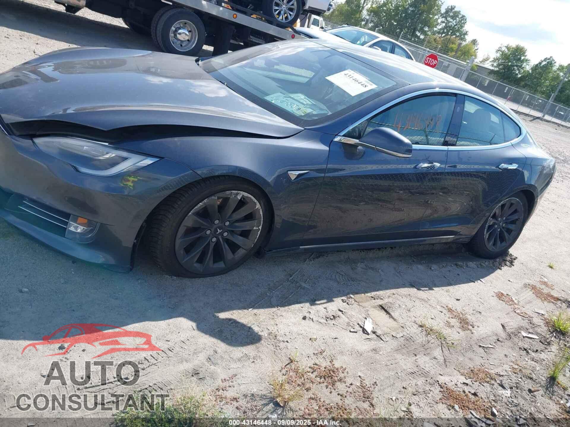 TESLA MODEL S 2017 - 5YJSA1E28HF216259