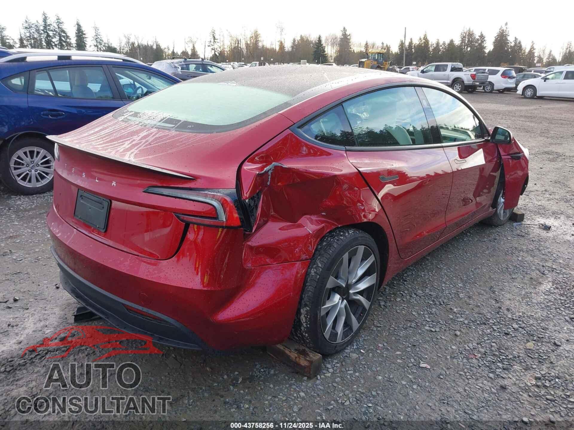 TESLA MODEL 3 2024 - 5YJ3E1EA9RF801868
