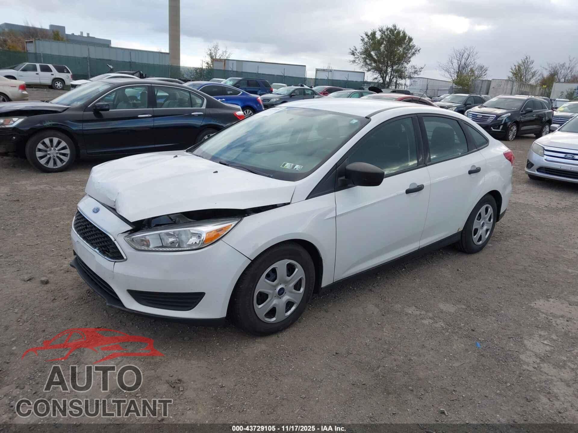 FORD FOCUS 2015 - 1FADP3E23FL321309