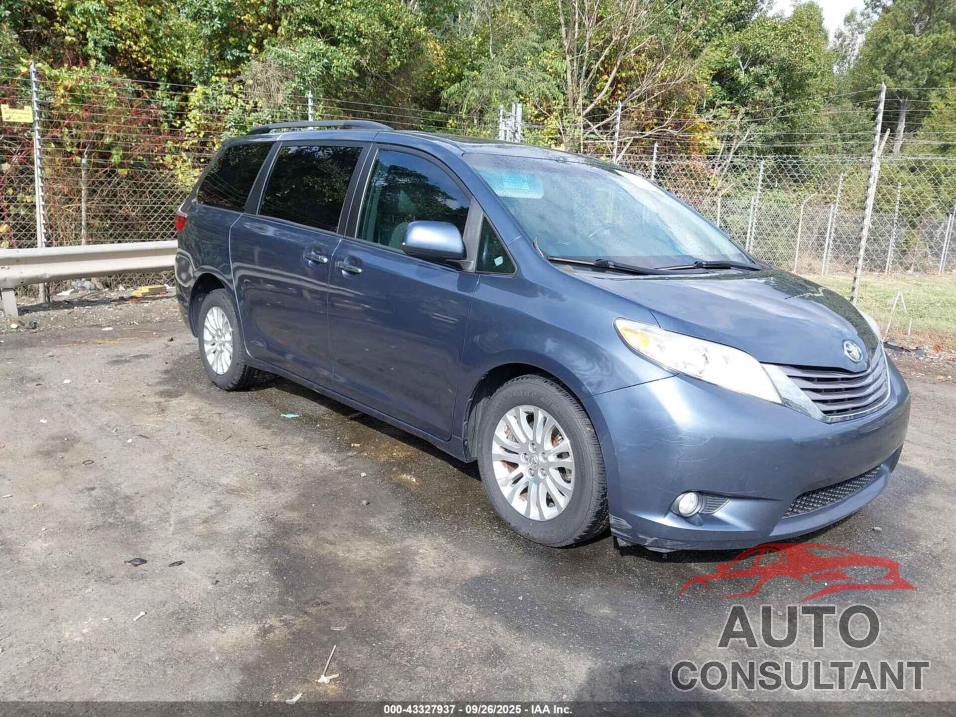 TOYOTA SIENNA 2017 - 5TDYZ3DC3HS858294
