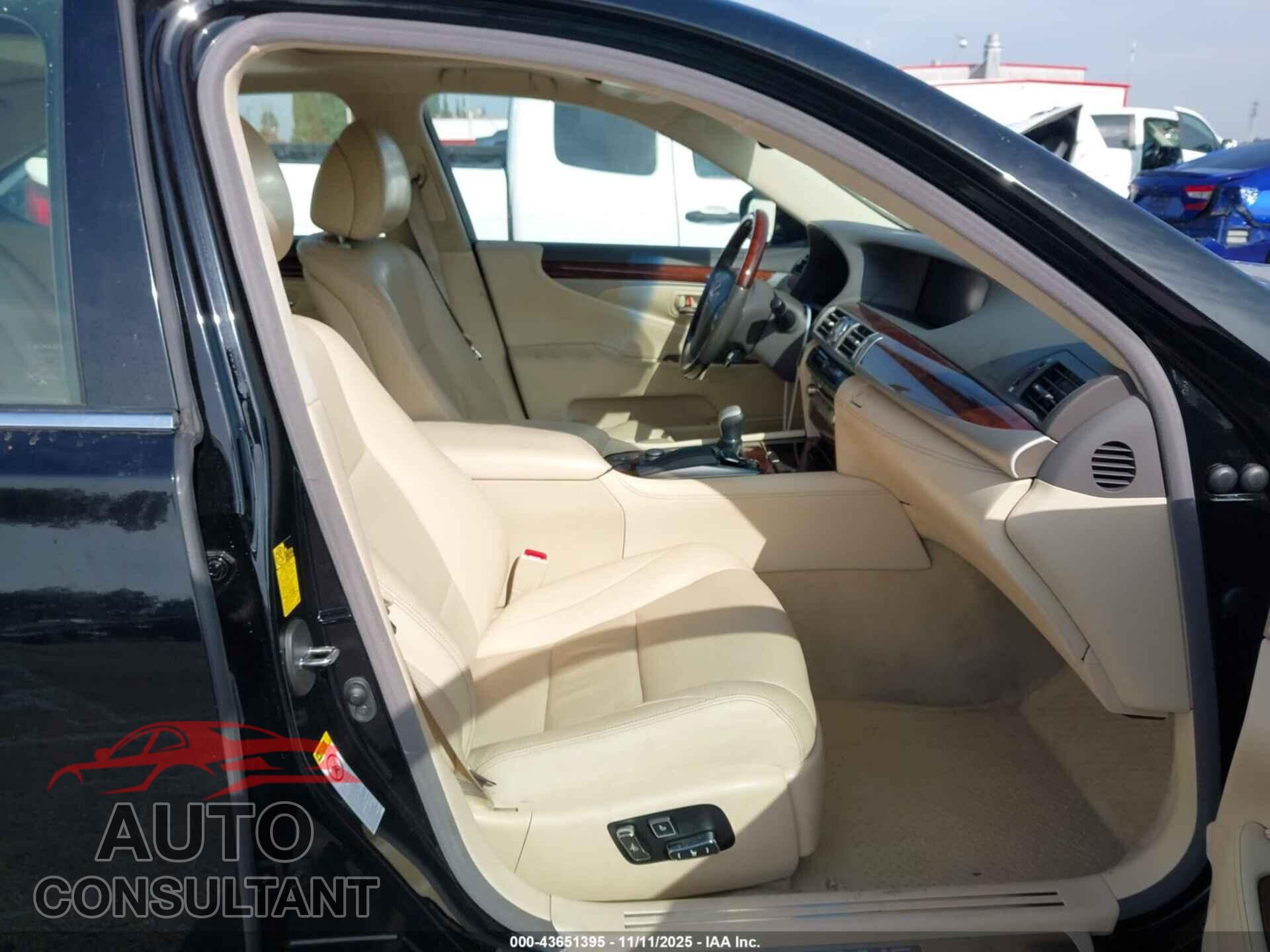 LEXUS LS 460 2014 - JTHBL5EF5E5131413