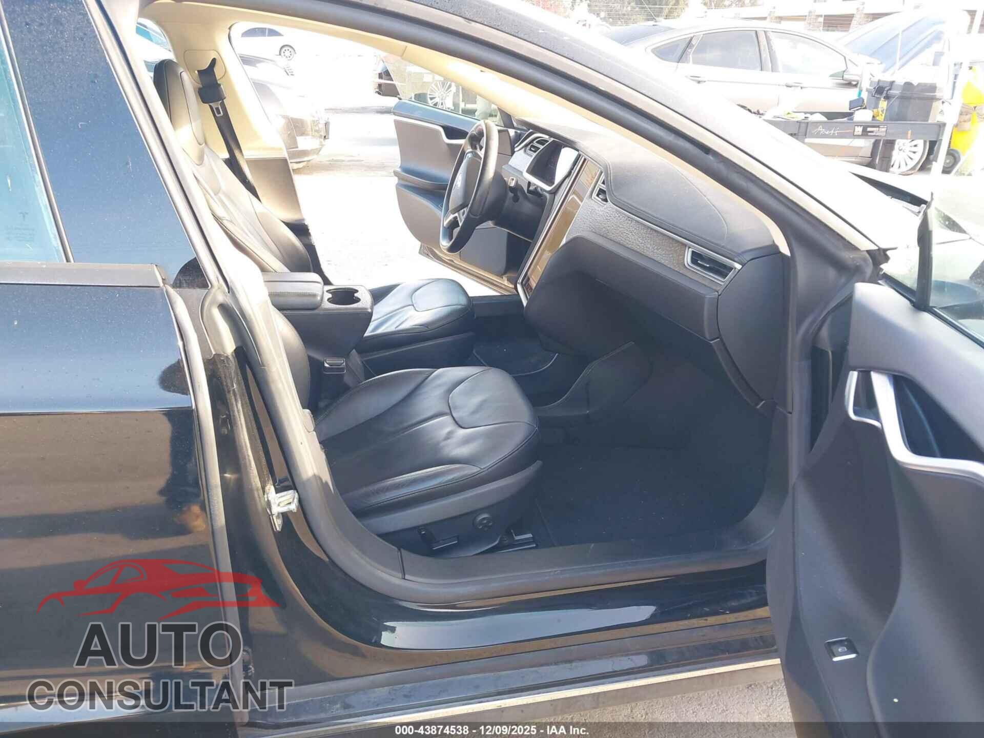 TESLA MODEL S 2013 - 5YJSA1DN7DFP13423
