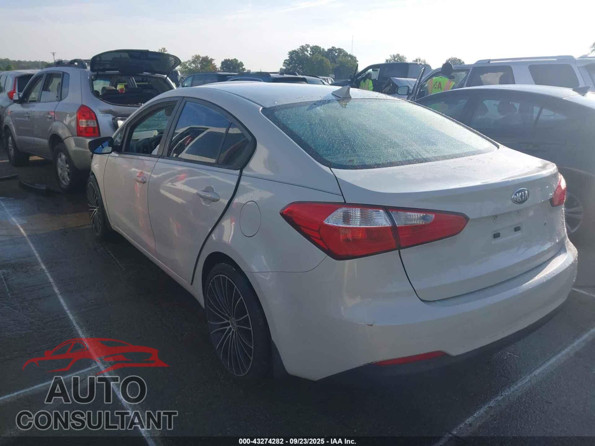 KIA FORTE 2015 - KNAFK4A67F5325123