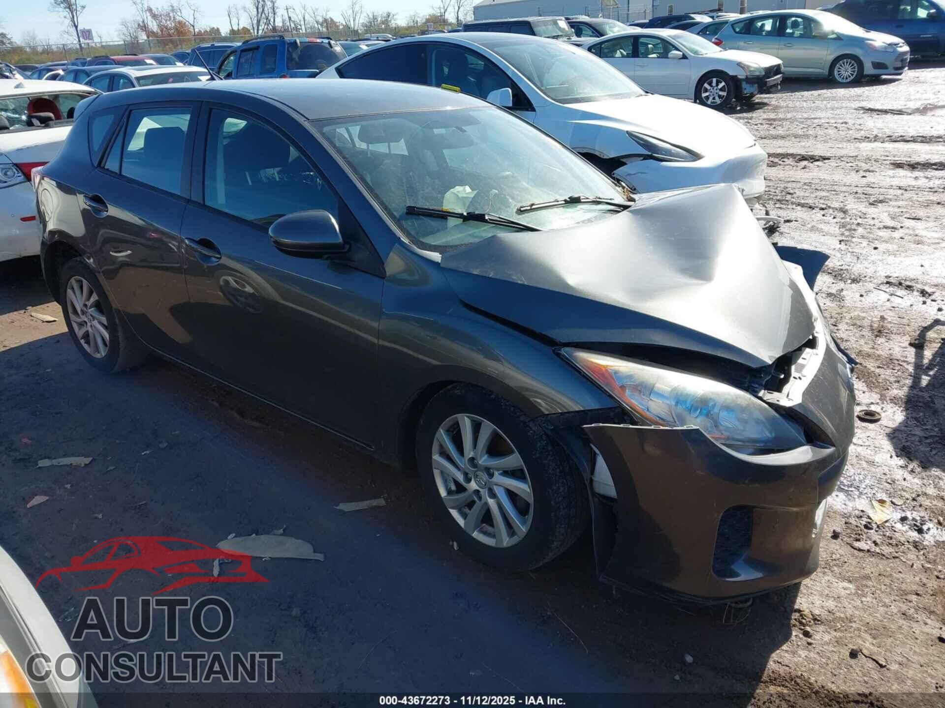 MAZDA MAZDA3 2012 - JM1BL1L74C1627152