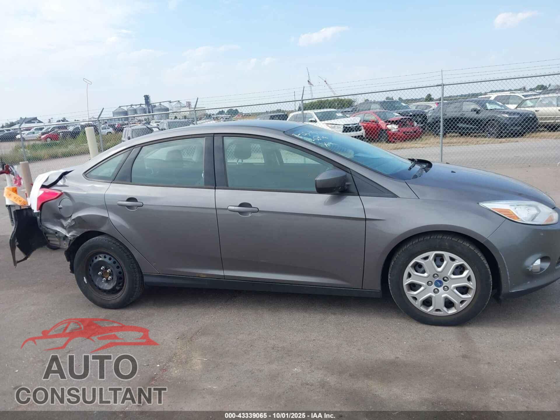 FORD FOCUS 2012 - 1FAHP3F25CL211521