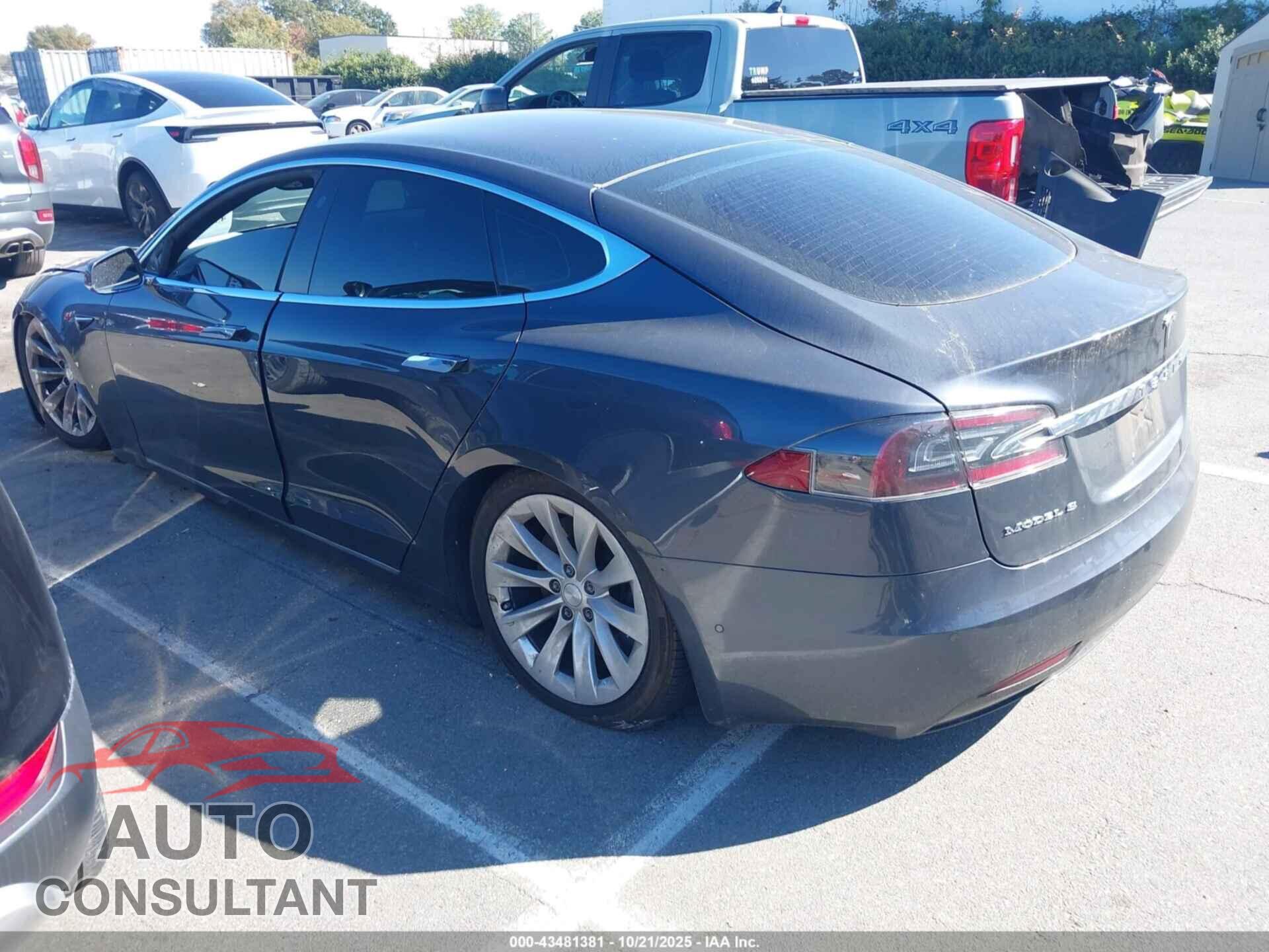 TESLA MODEL S 2017 - 5YJSA1E25HF213092