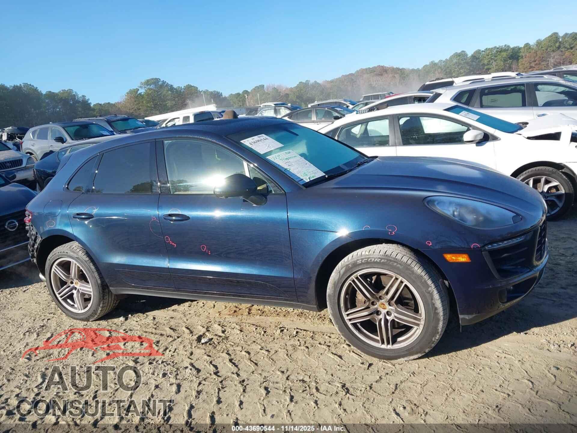 PORSCHE MACAN 2016 - WP1AB2A55GLB53856