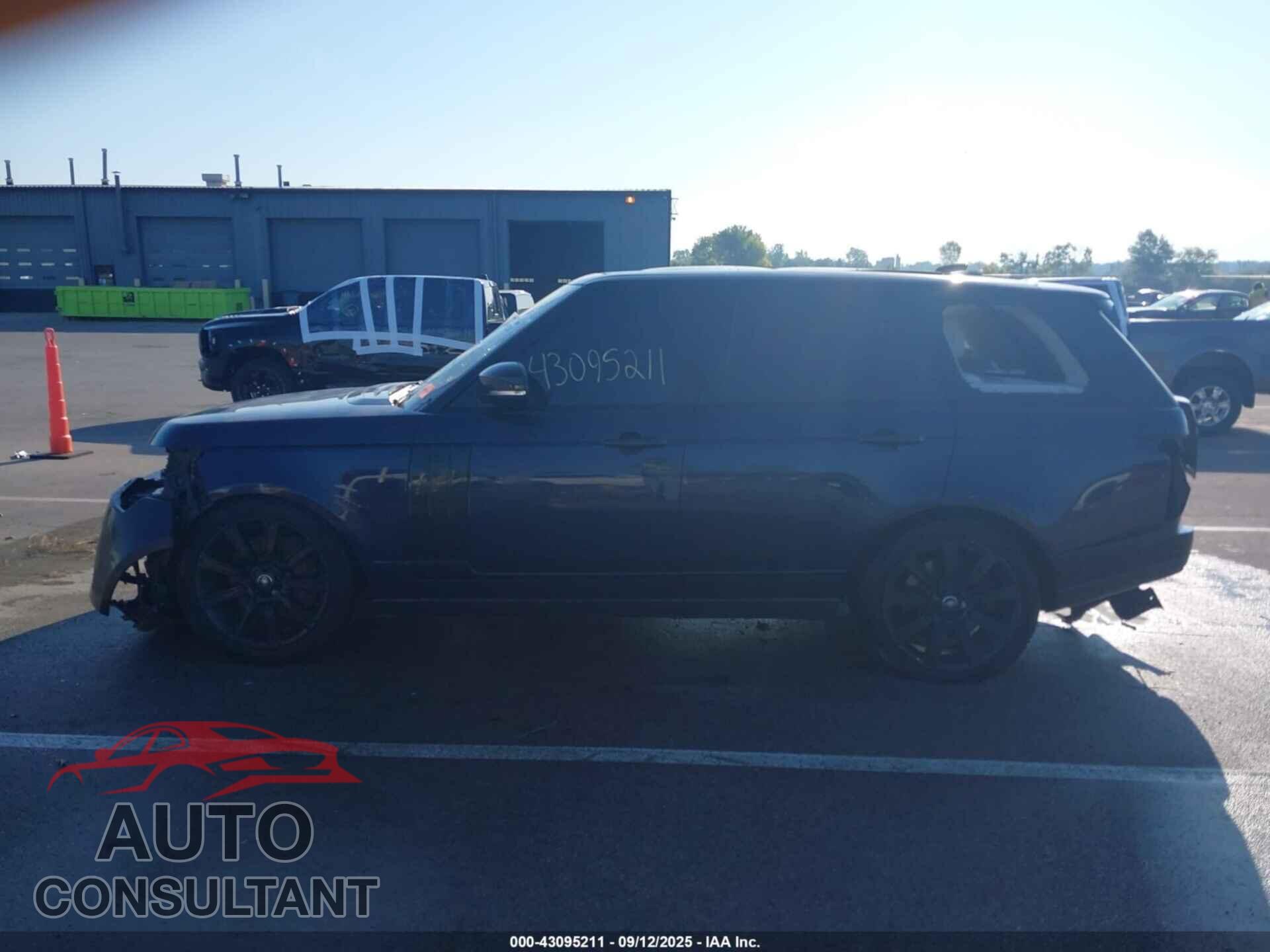 LAND ROVER RANGE ROVER 2017 - SALGS2FE0HA356129