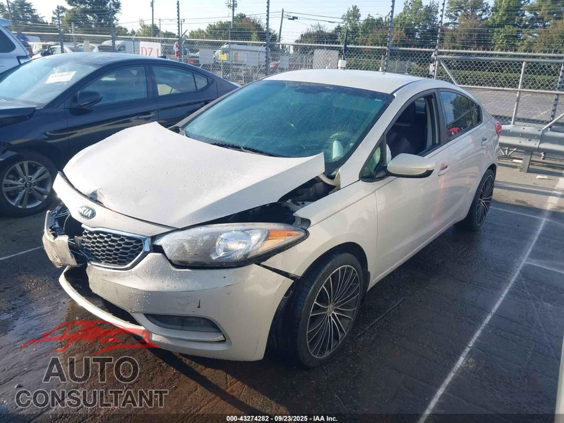 KIA FORTE 2015 - KNAFK4A67F5325123