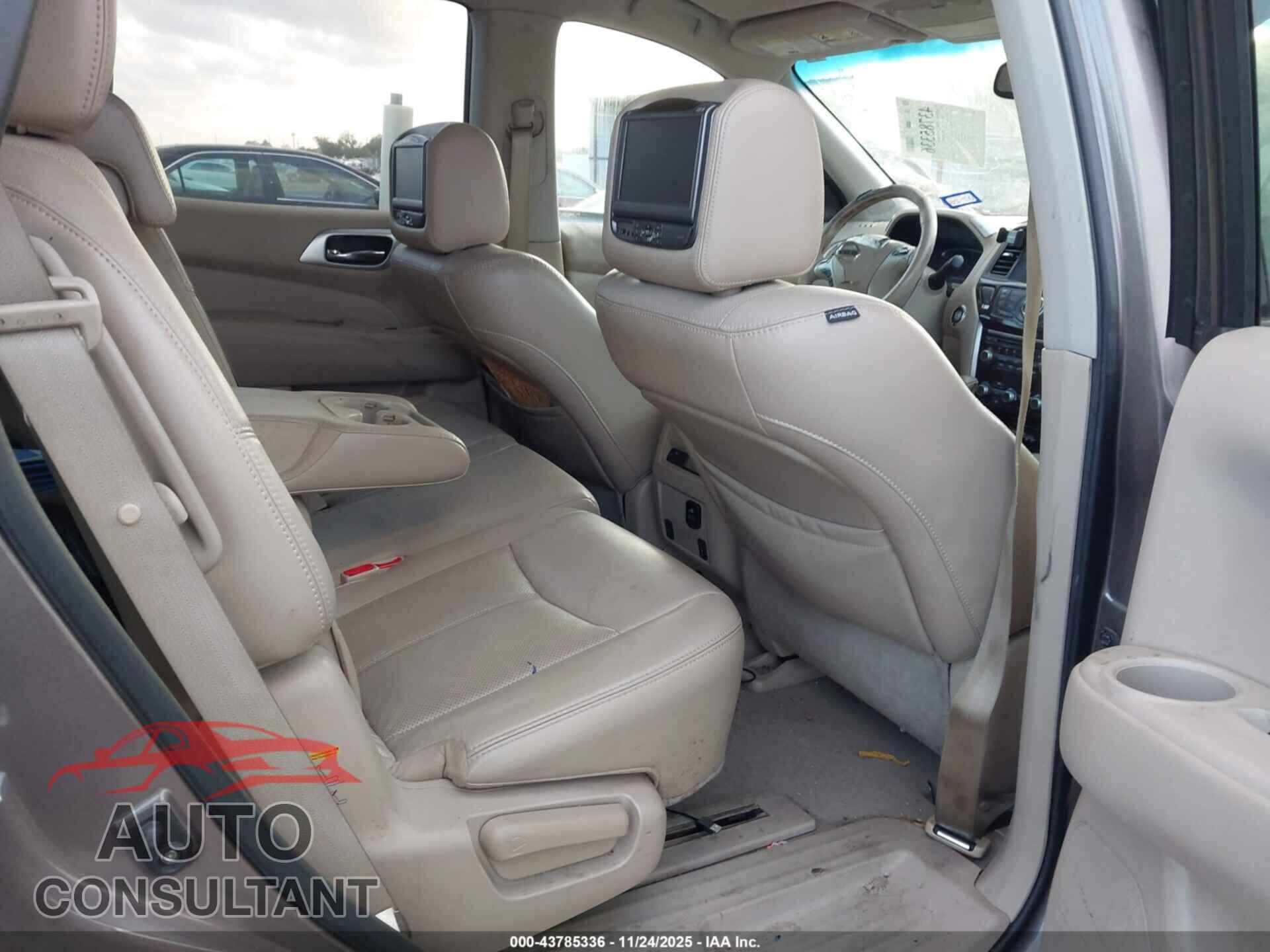 NISSAN PATHFINDER 2014 - 5N1AR2MN5EC606830