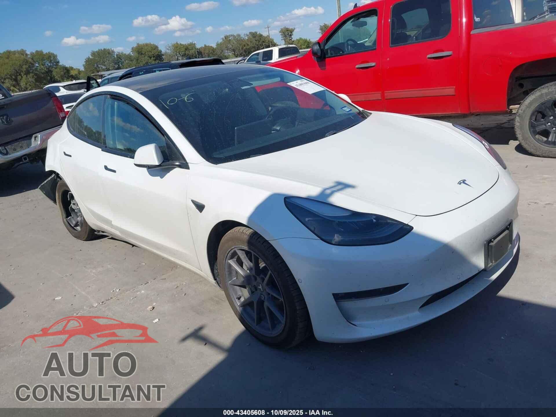 TESLA MODEL 3 2021 - 5YJ3E1EB2MF872377