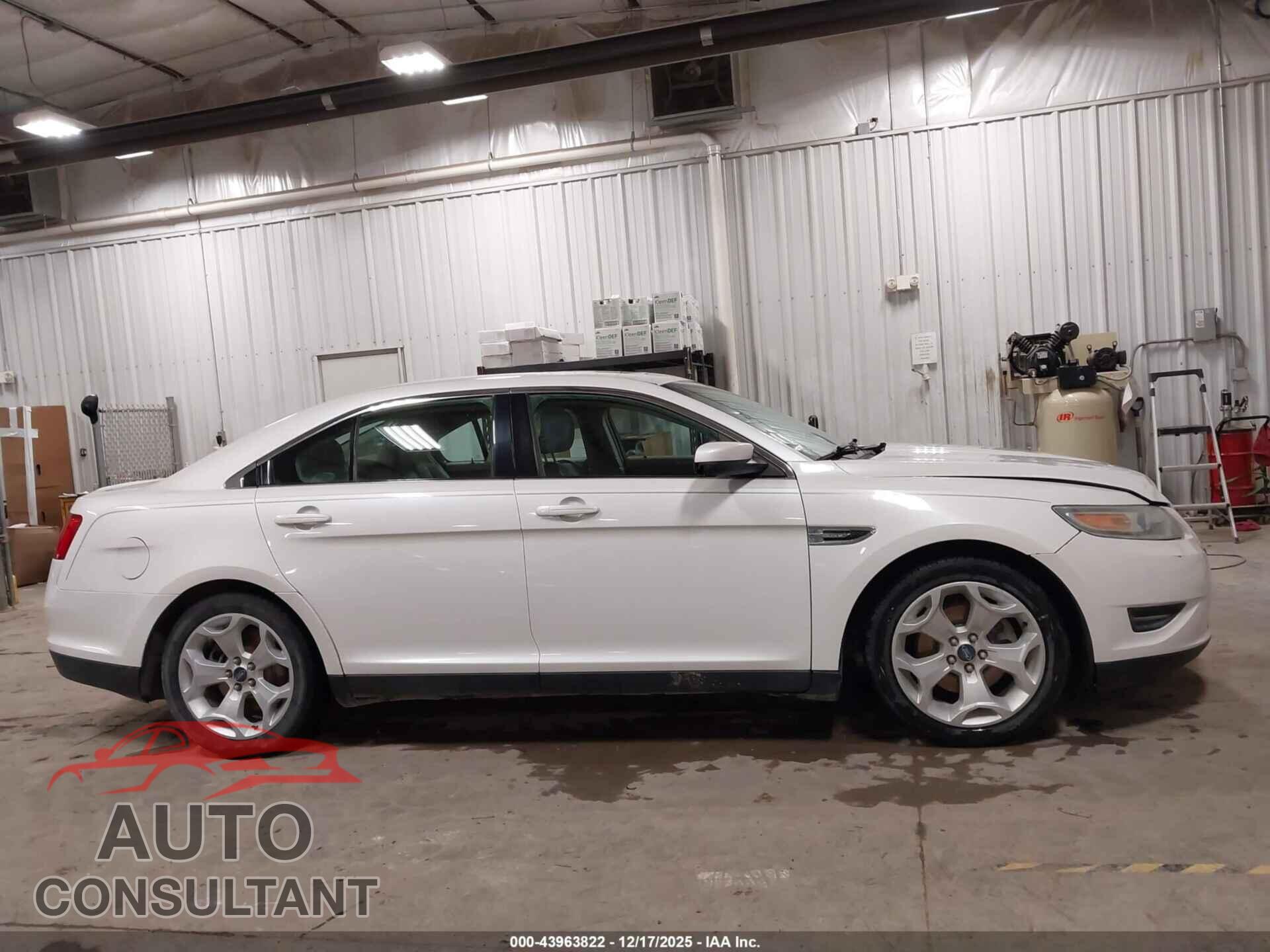 FORD TAURUS 2012 - 1FAHP2EWXCG107937