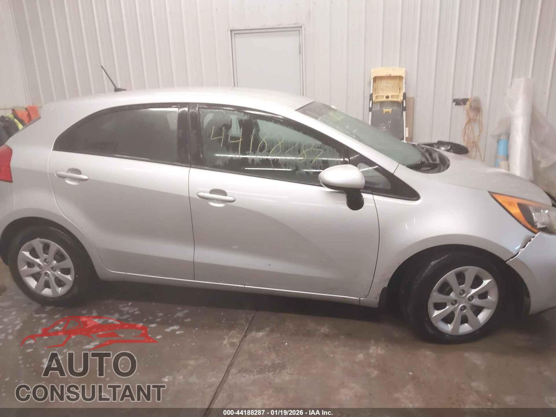 KIA RIO 2015 - KNADM5A32F6500675