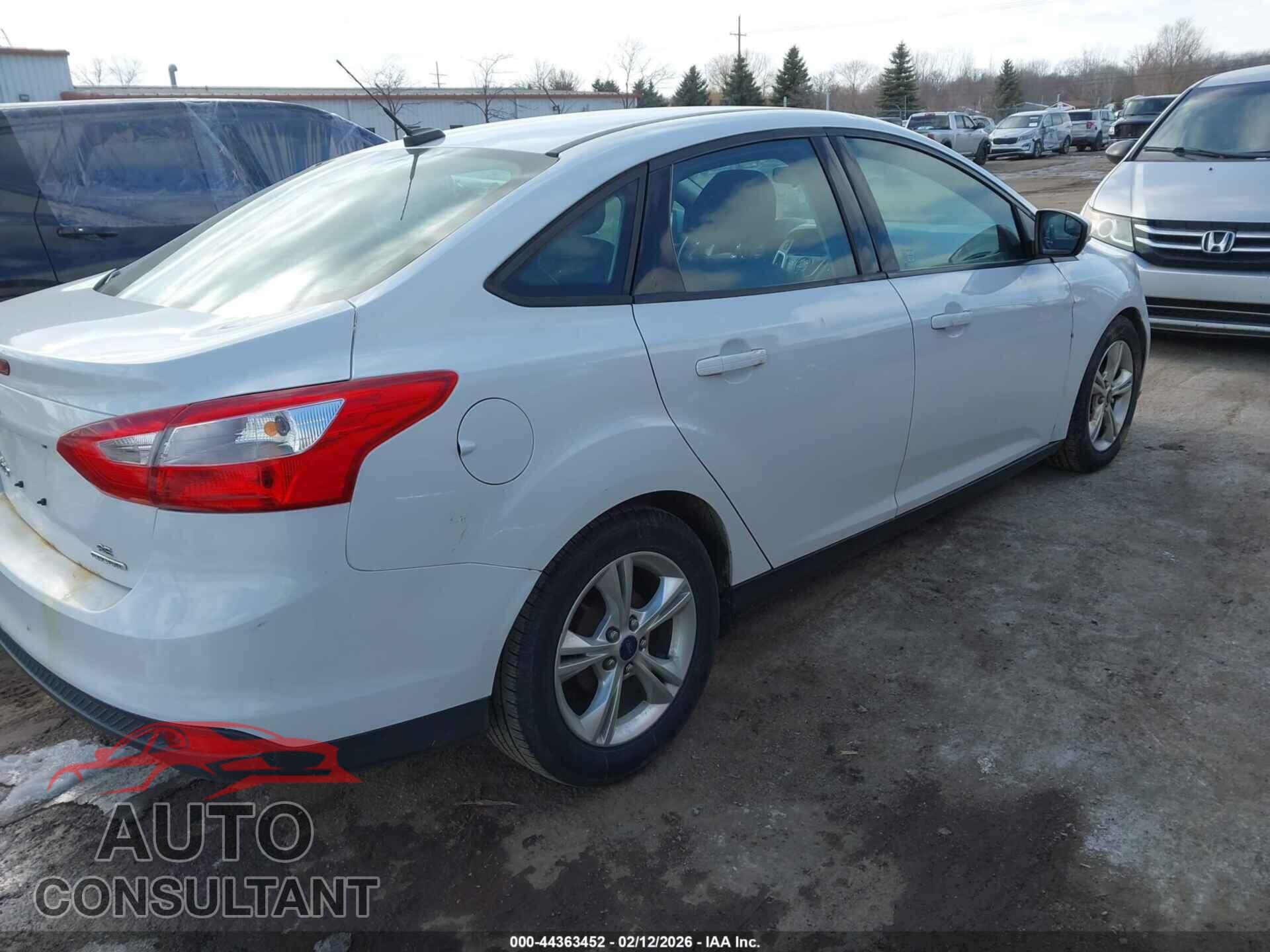 FORD FOCUS 2014 - 1FADP3F23EL330055