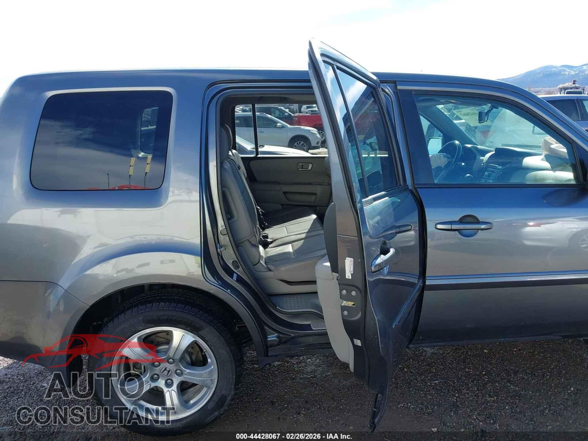 HONDA PILOT 2013 - 5FNYF4H51DB073362