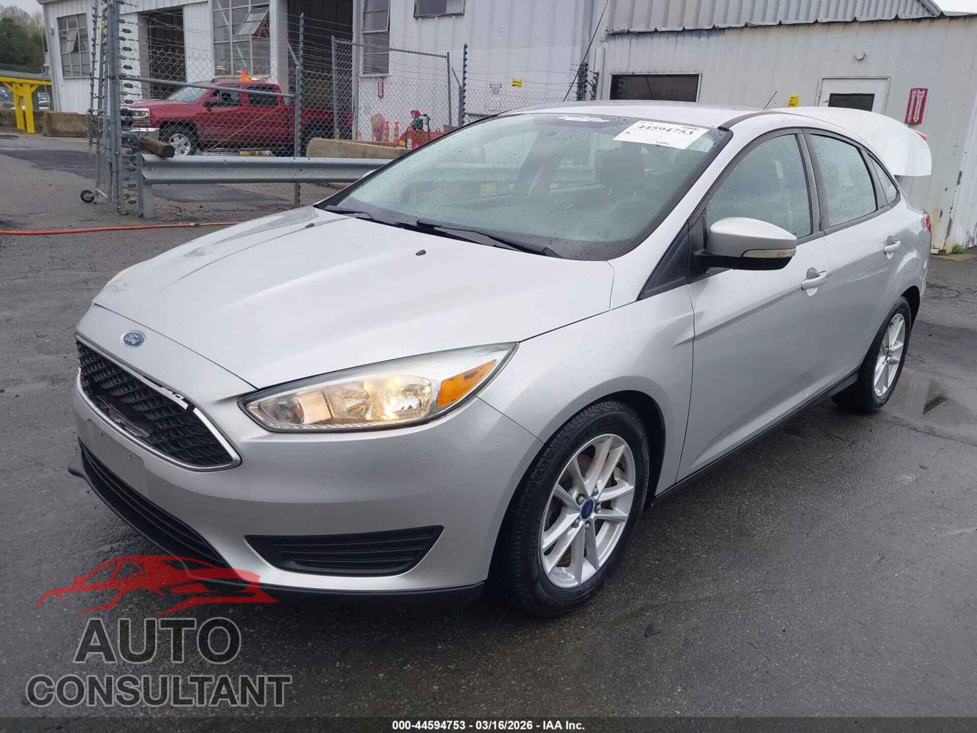 FORD FOCUS 2015 - 1FADP3F20FL376332