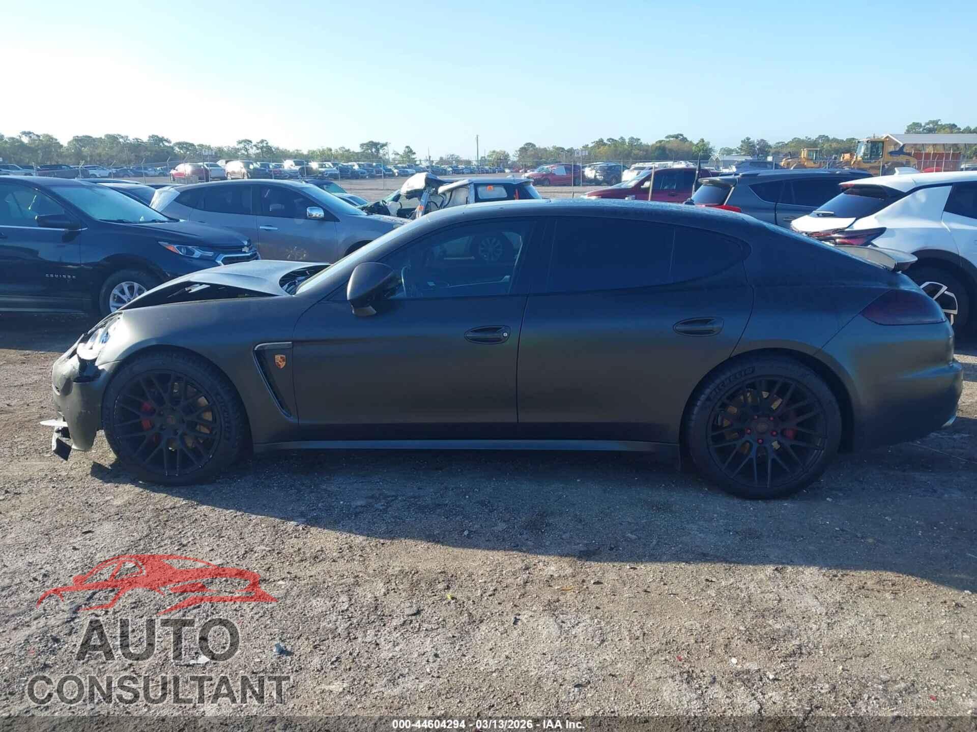PORSCHE PANAMERA 2016 - WP0AA2A71GL000980