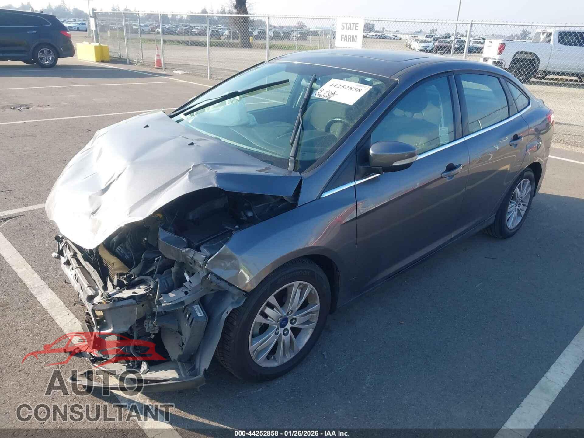 FORD FOCUS 2012 - 1FAHP3H29CL251663