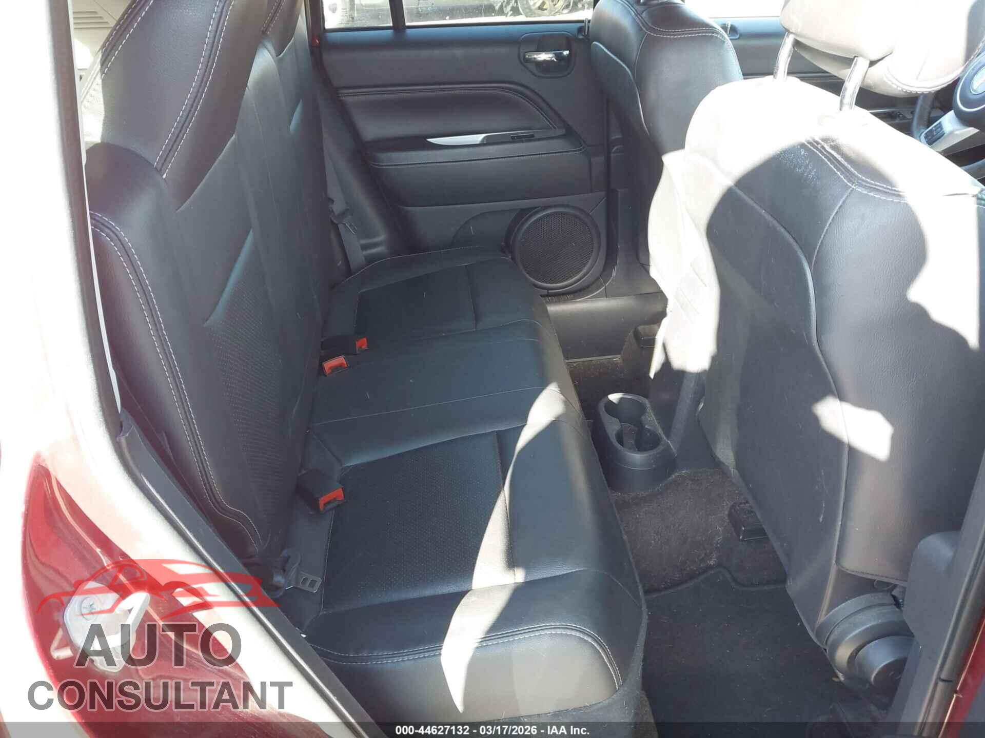 JEEP COMPASS 2015 - 1C4NJCEA0FD220195