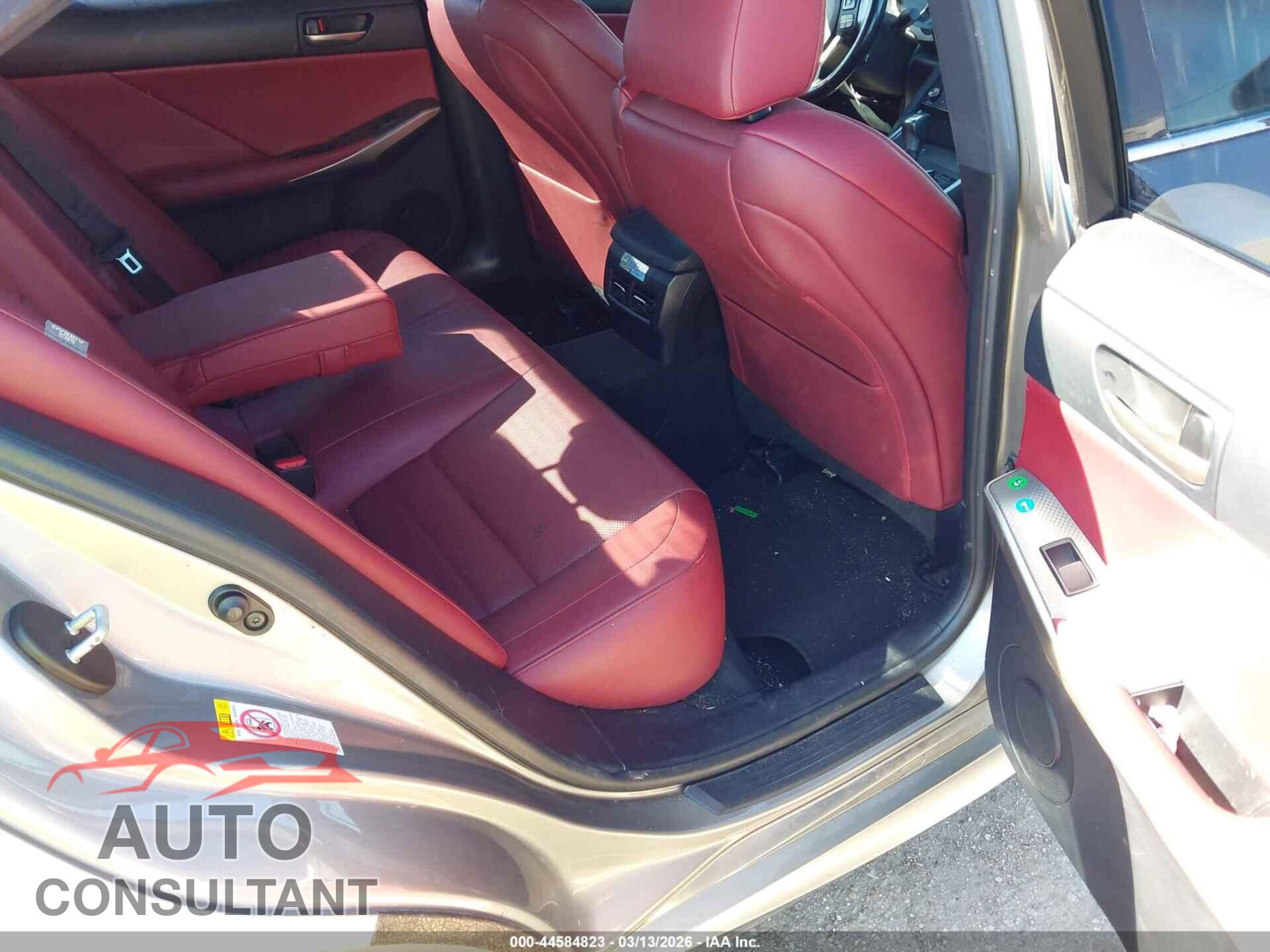 LEXUS IS 200T 2017 - JTHBA1D23H5040979