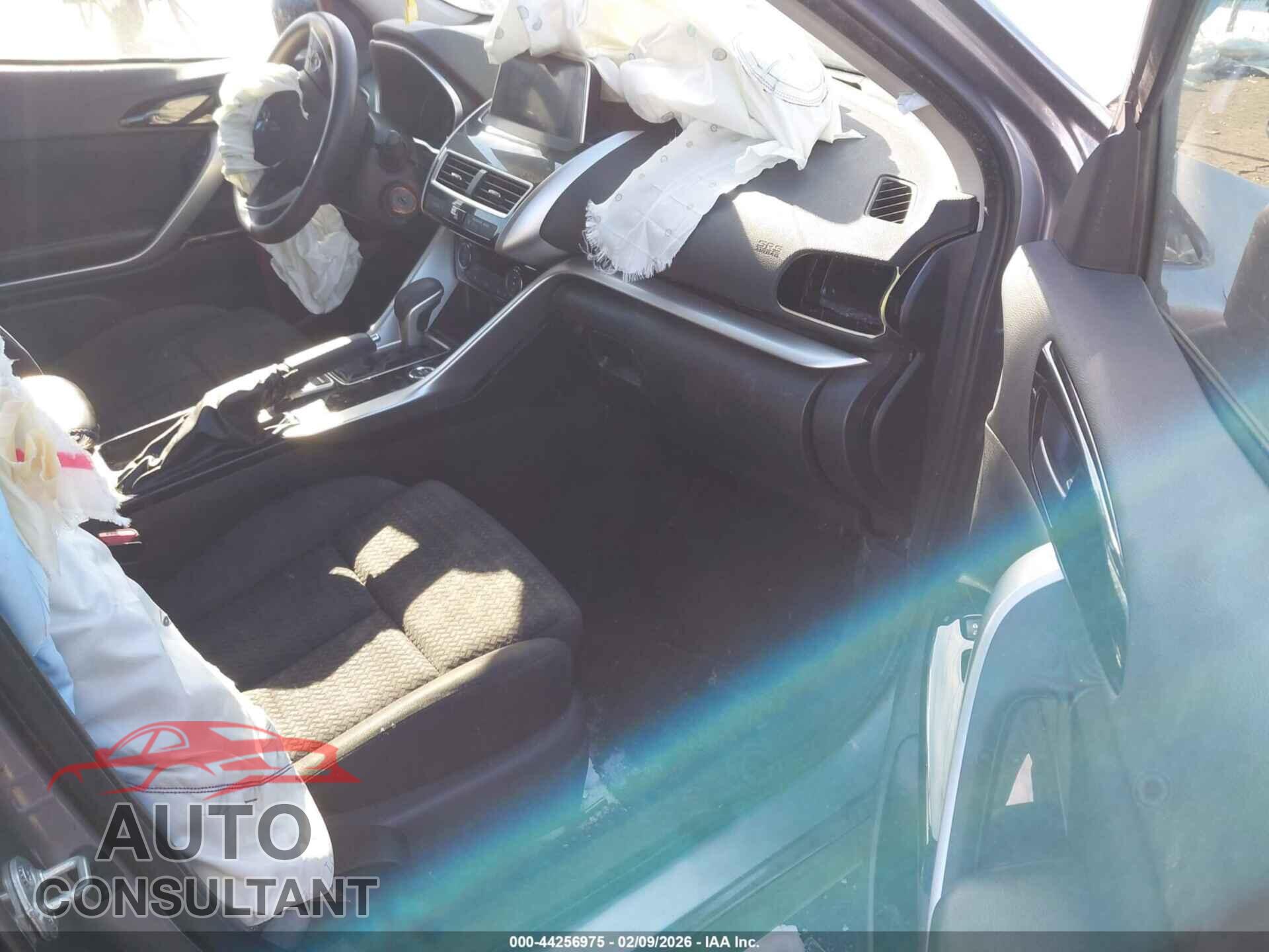 MITSUBISHI ECLIPSE CROSS 2019 - JA4AT4AA0KZ047421