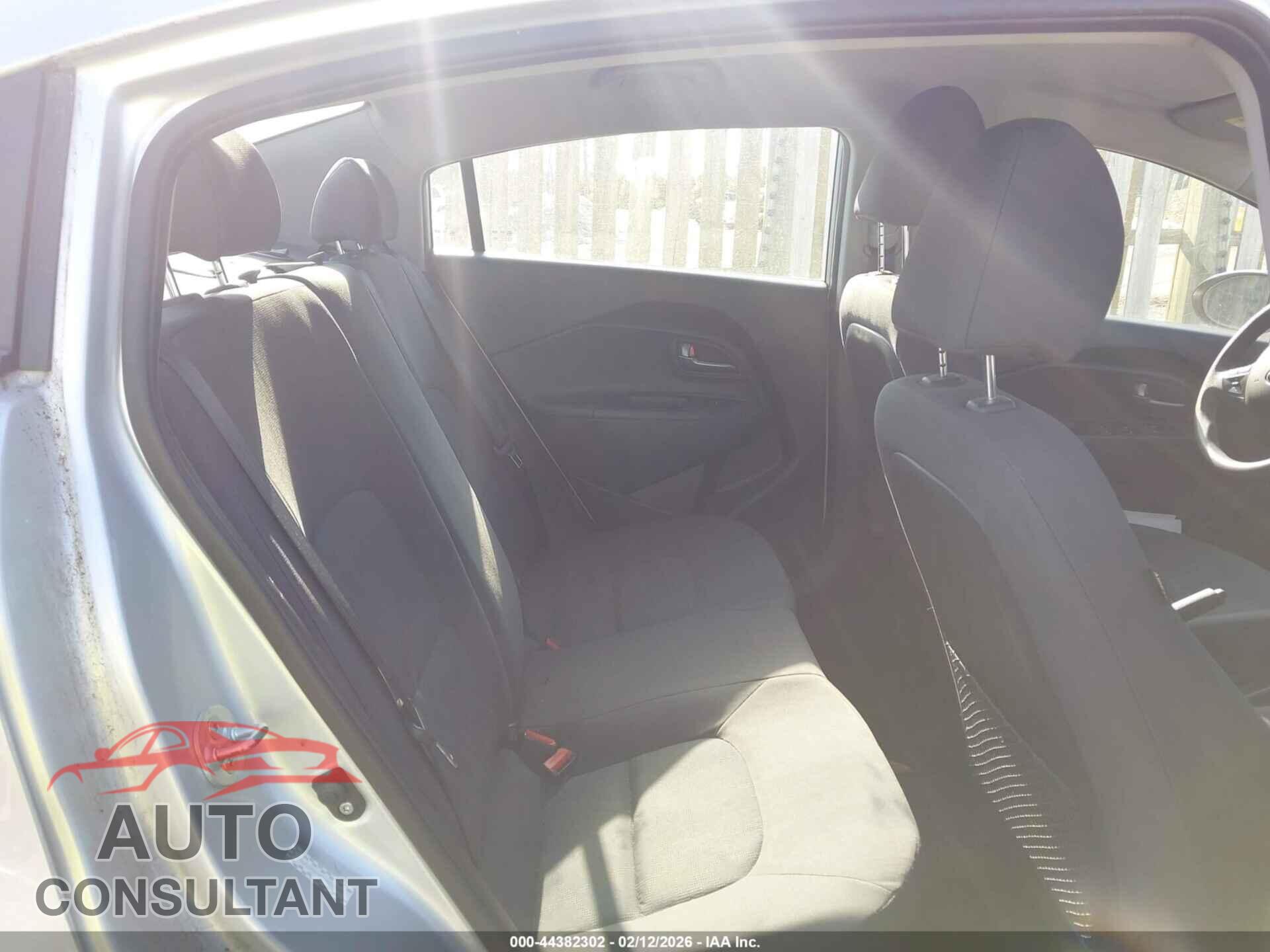 KIA RIO 2014 - KNADM4A36E6335982