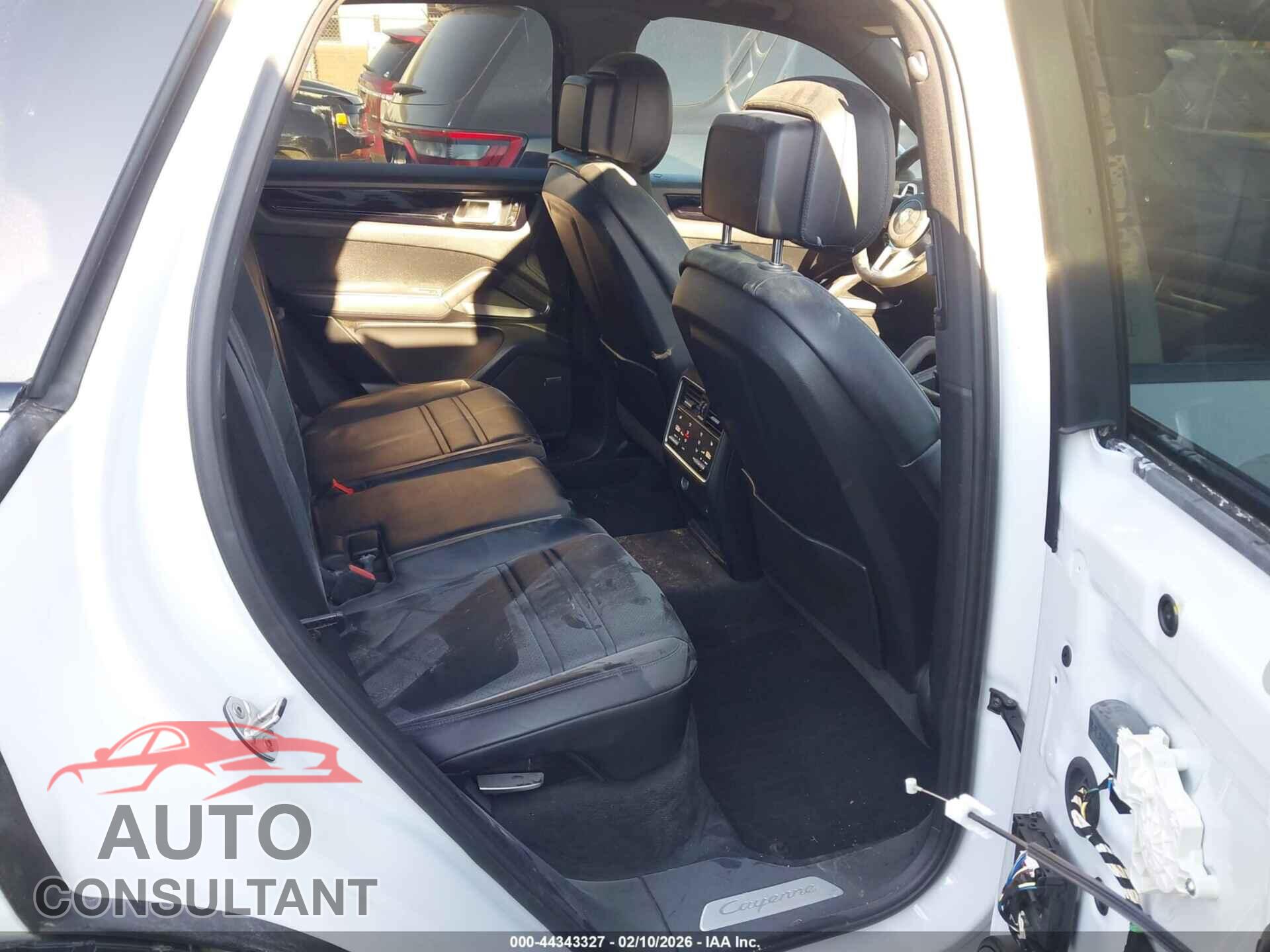 PORSCHE CAYENNE 2019 - WP1AA2AY3KDA10002