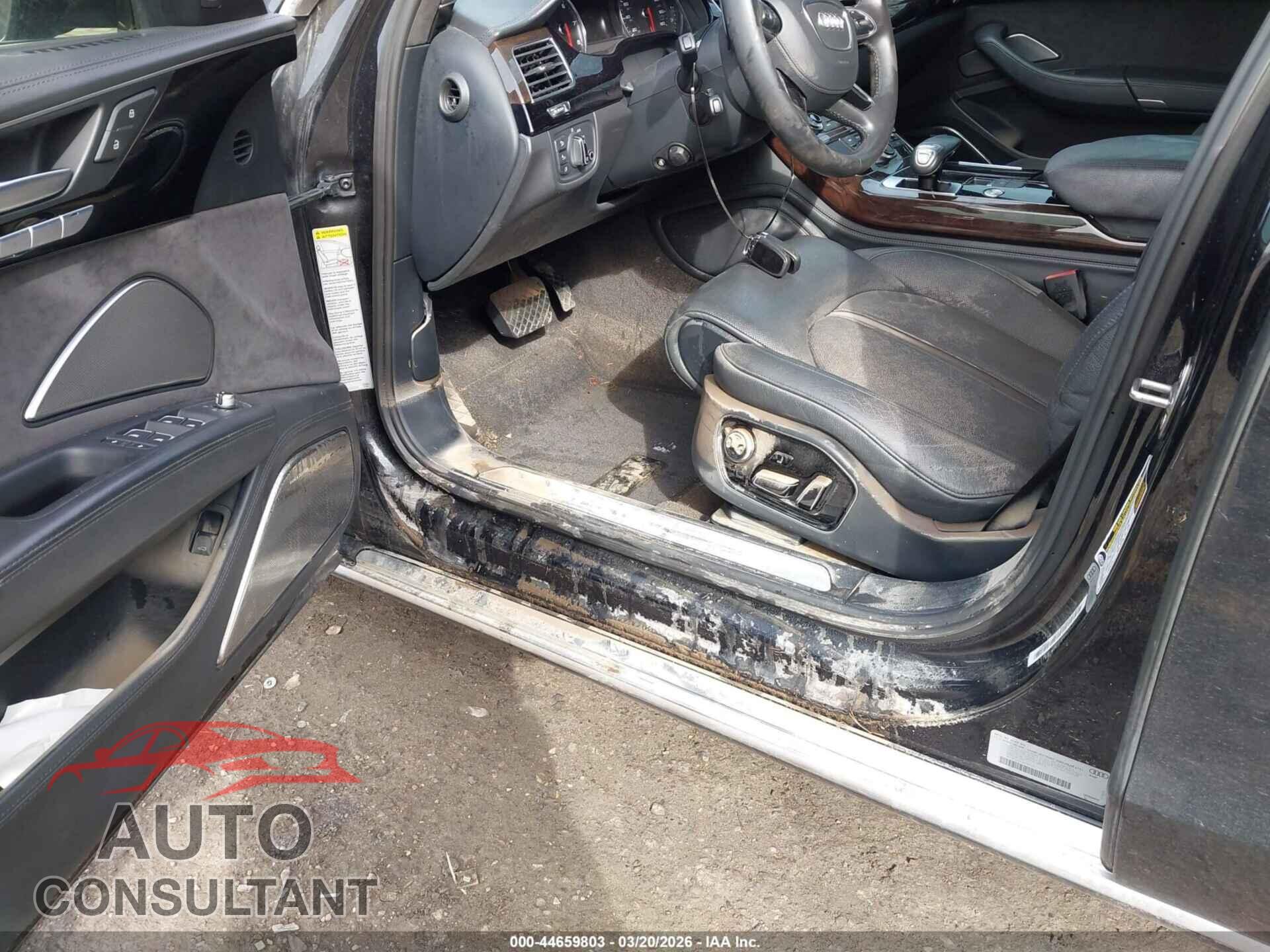 AUDI A8 L 2013 - WAUR2AFD2DN016725