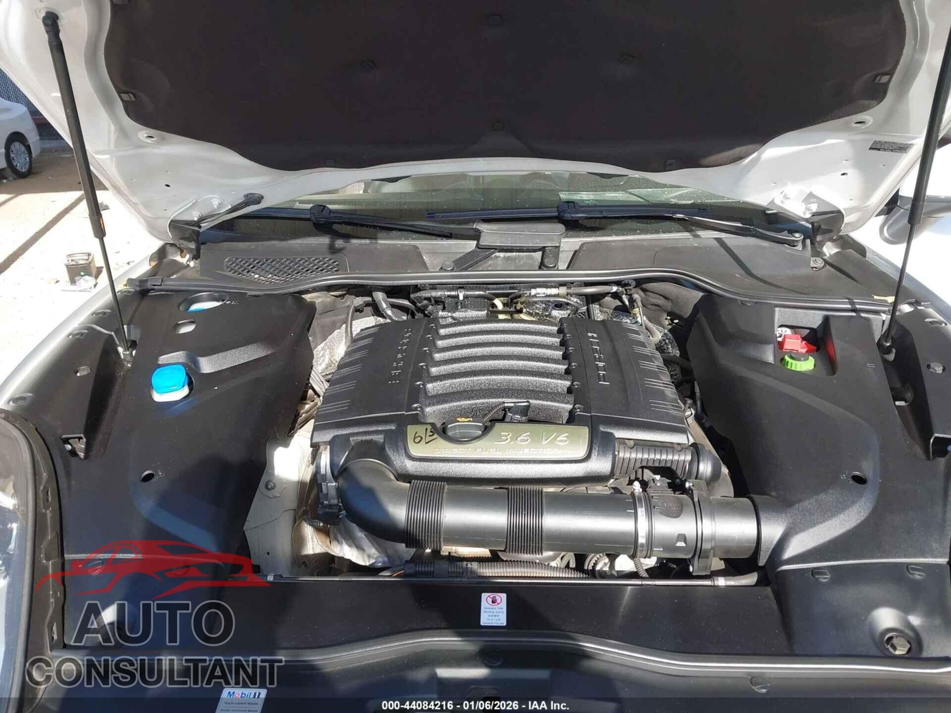 PORSCHE CAYENNE 2017 - WP1AA2A21HKA84809