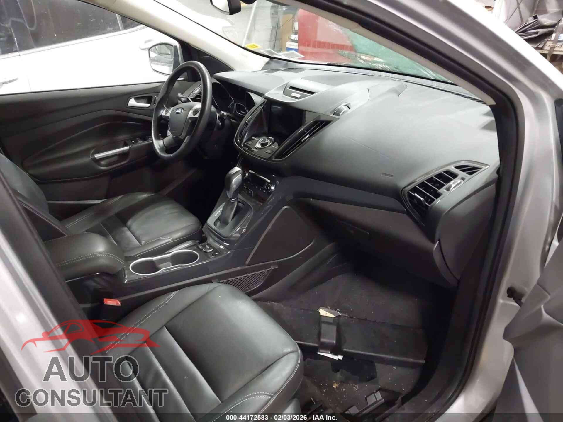 FORD ESCAPE 2016 - 1FMCU9J97GUC36498