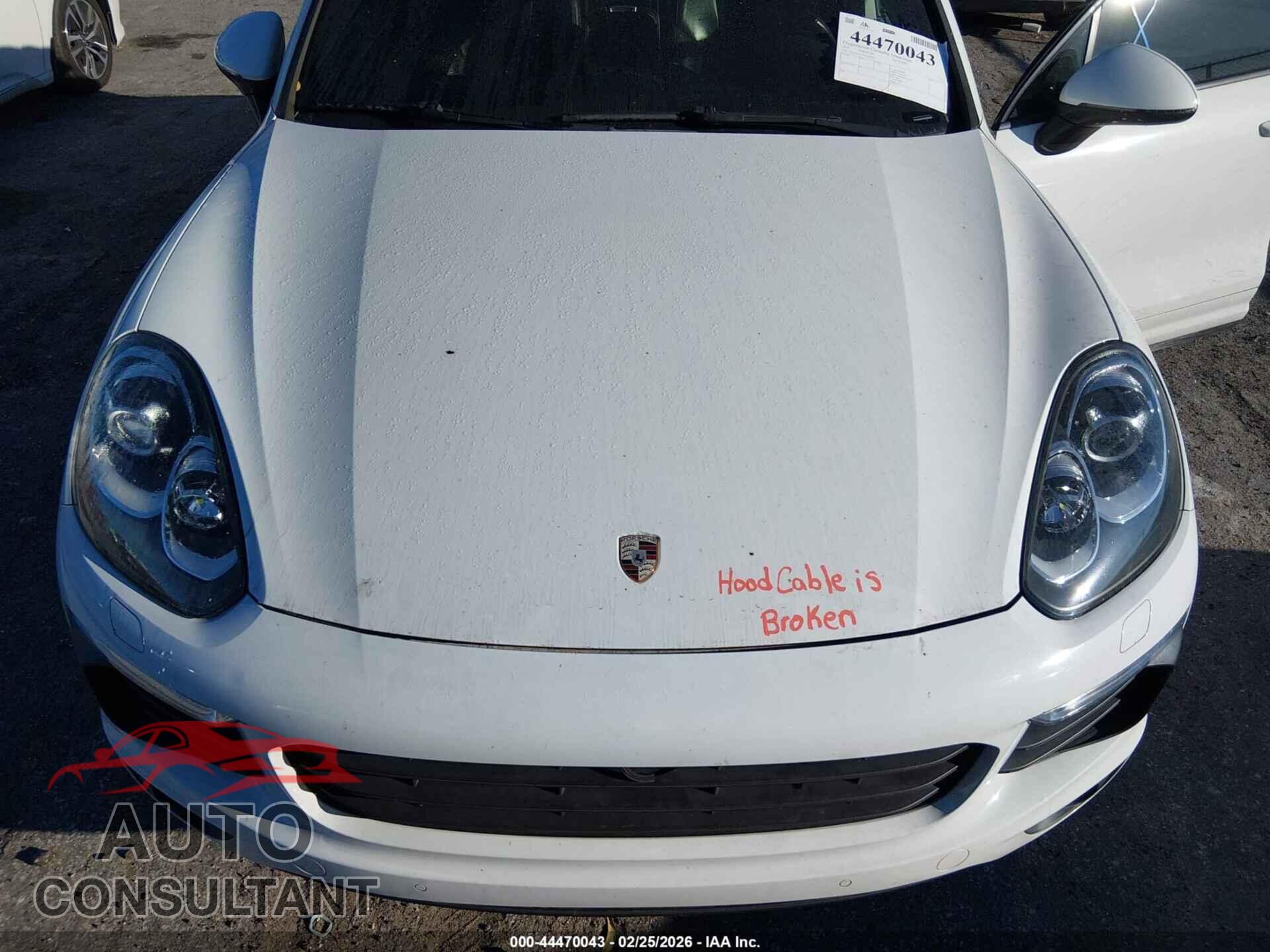 PORSCHE CAYENNE 2017 - WP1AA2A27HKA81851