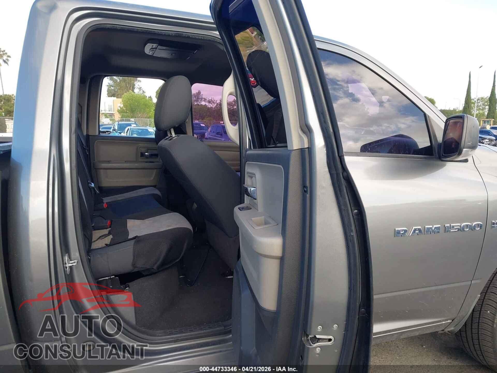 DODGE RAM 1500 2011 - 1D7RB1GT6BS634661