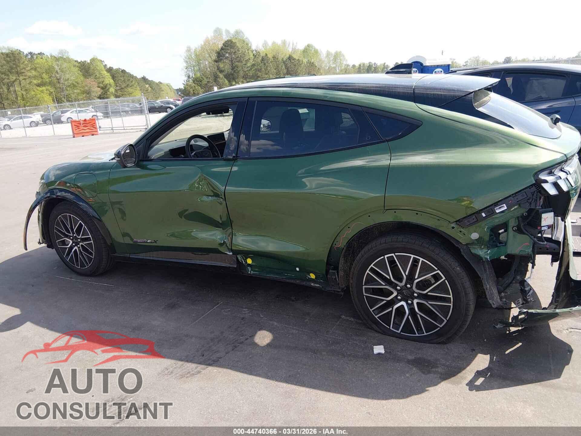 FORD MUSTANG MACH-E 2024 - 3FMTK3R78RMA45718