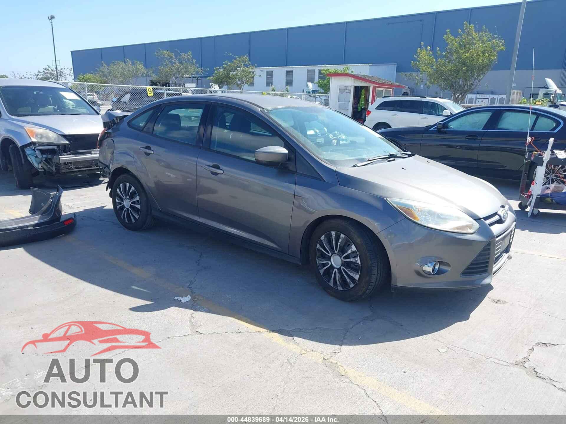 FORD FOCUS 2012 - 1FAHP3F25CL184661