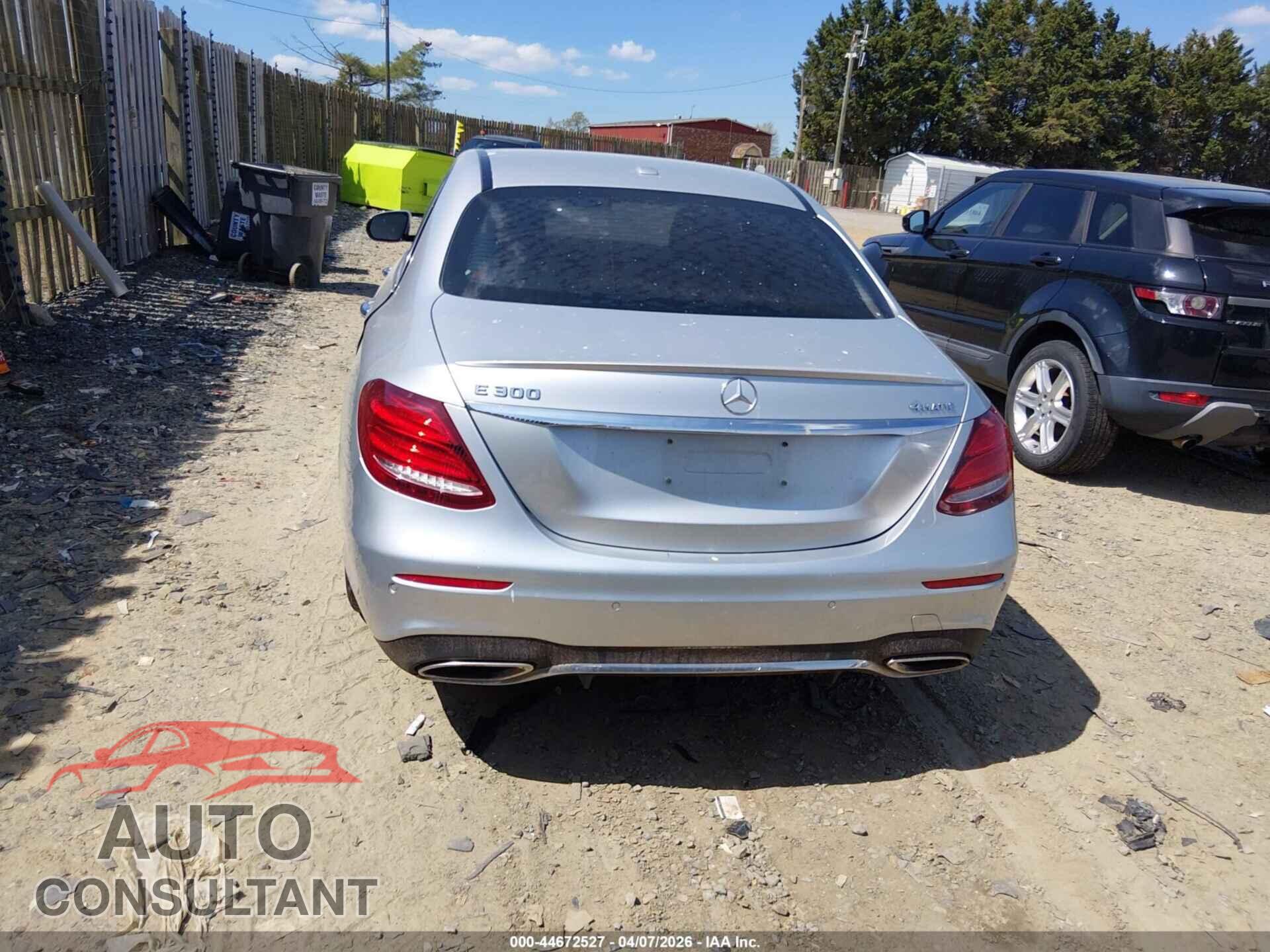 MERCEDES-BENZ E 300 2017 - WDDZF4KB2HA054536