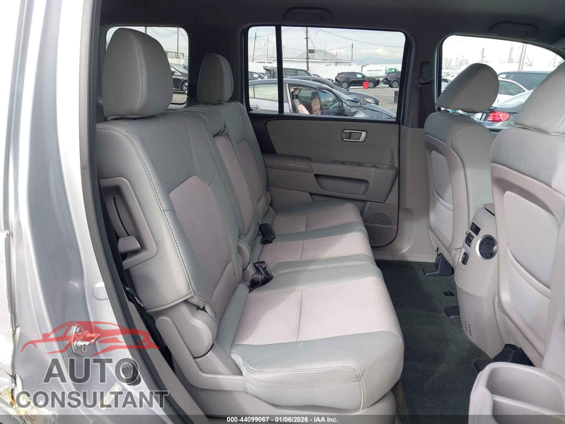 HONDA PILOT 2014 - 5FNYF3H40EB027007