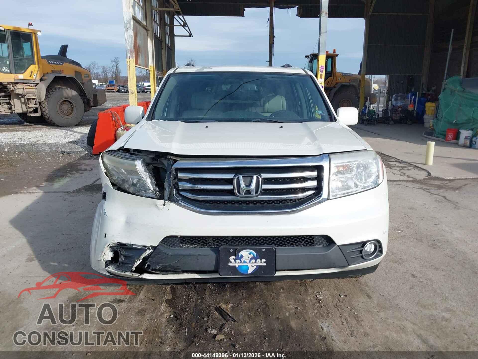 HONDA PILOT 2014 - 5FNYF4H94EB011149